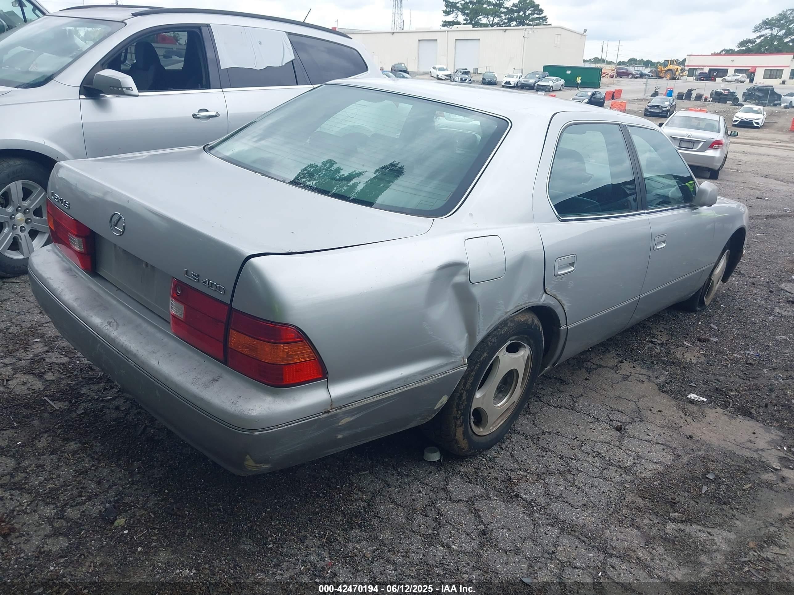 1999 Lexus Ls 400   Серебряный vin: JT8BH28F6X0163105