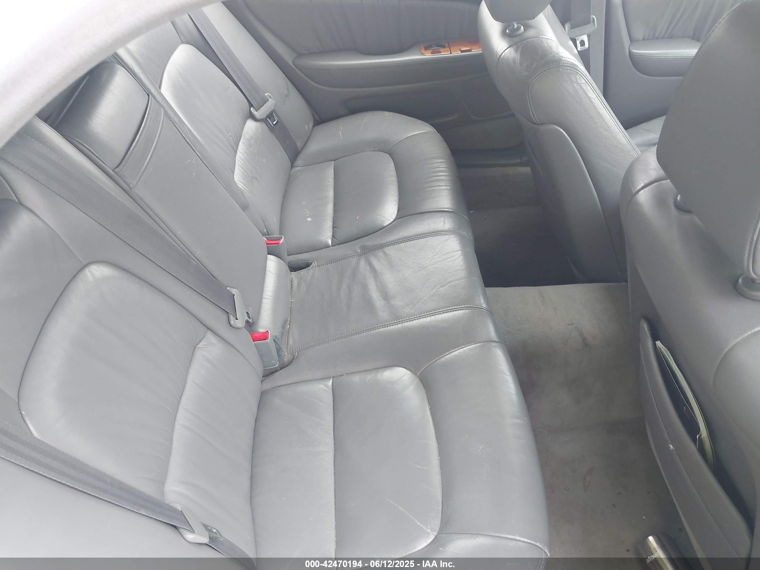 1999 Lexus Ls 400   Серебряный vin: JT8BH28F6X0163105