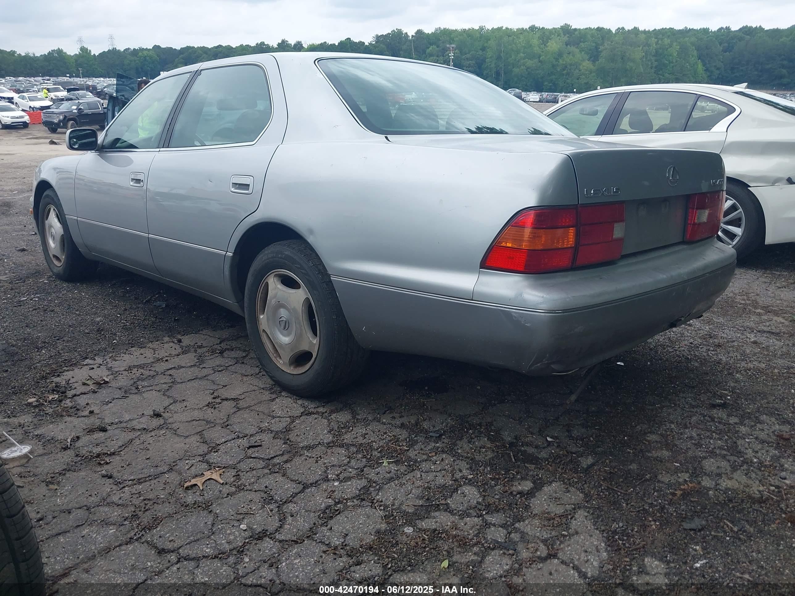 1999 Lexus Ls 400   Серебряный vin: JT8BH28F6X0163105