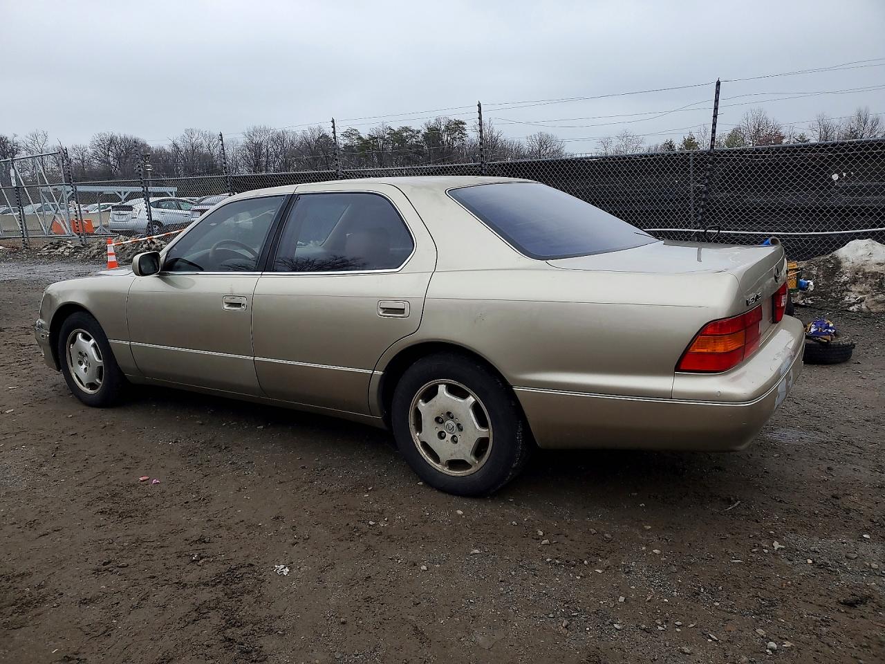 2000 Lexus Ls 400 Gold vin: JT8BH28F6Y0181153