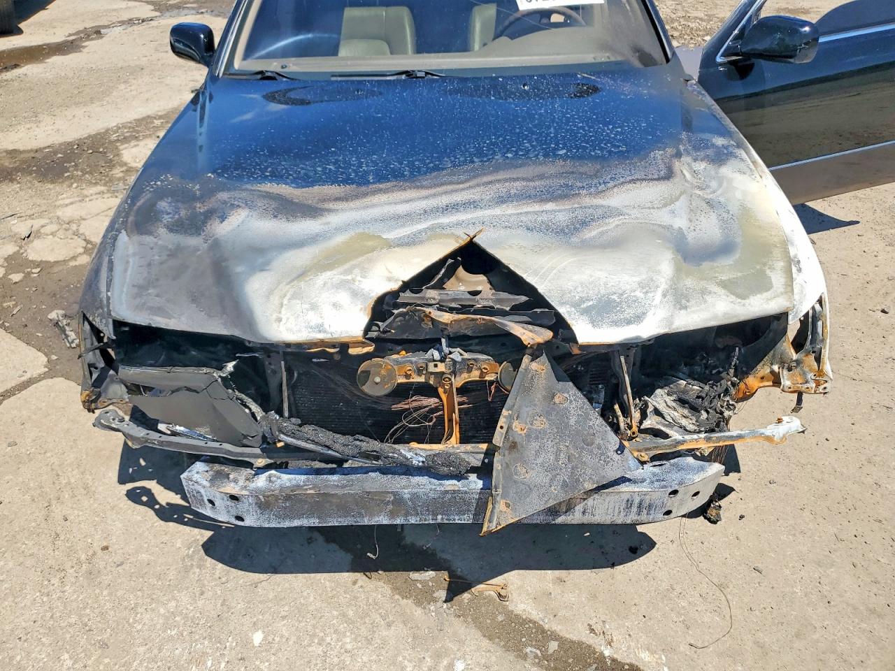 1997 Lexus Ls 400 Burn vin: JT8BH28F7V0096236