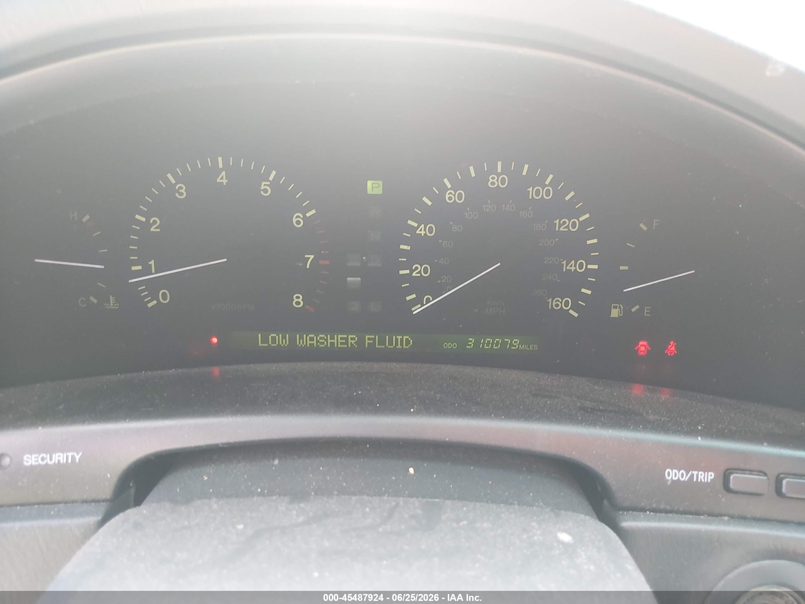 1998 Lexus Ls 400   Silver vin: JT8BH28F7W0122433