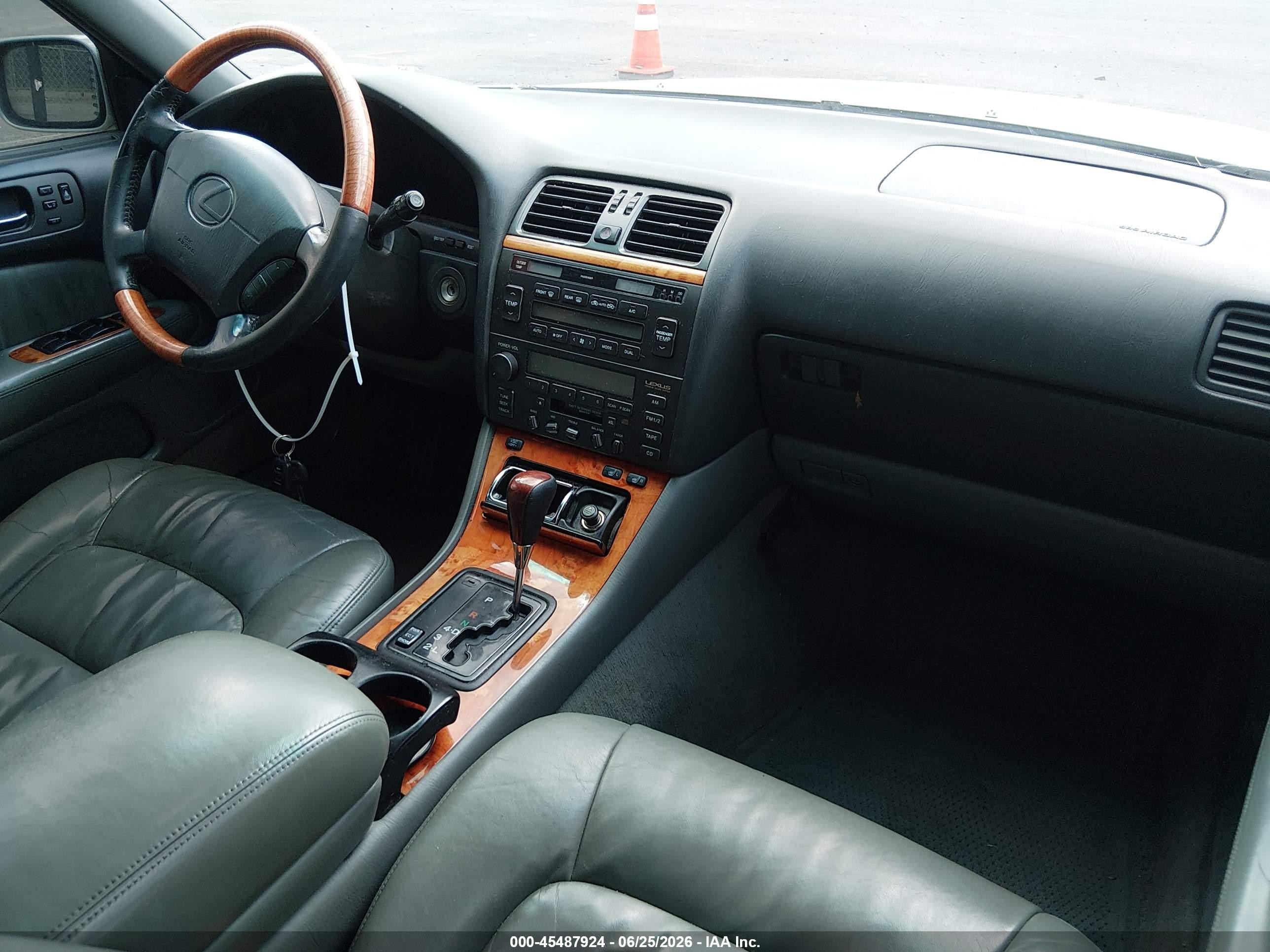 1998 Lexus Ls 400   Silver vin: JT8BH28F7W0122433