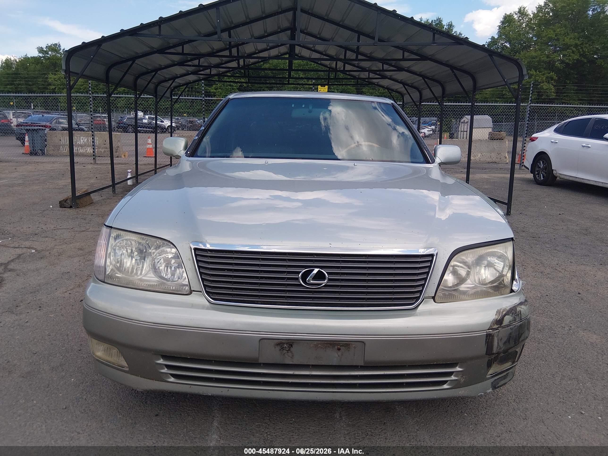 1998 Lexus Ls 400   Silver vin: JT8BH28F7W0122433