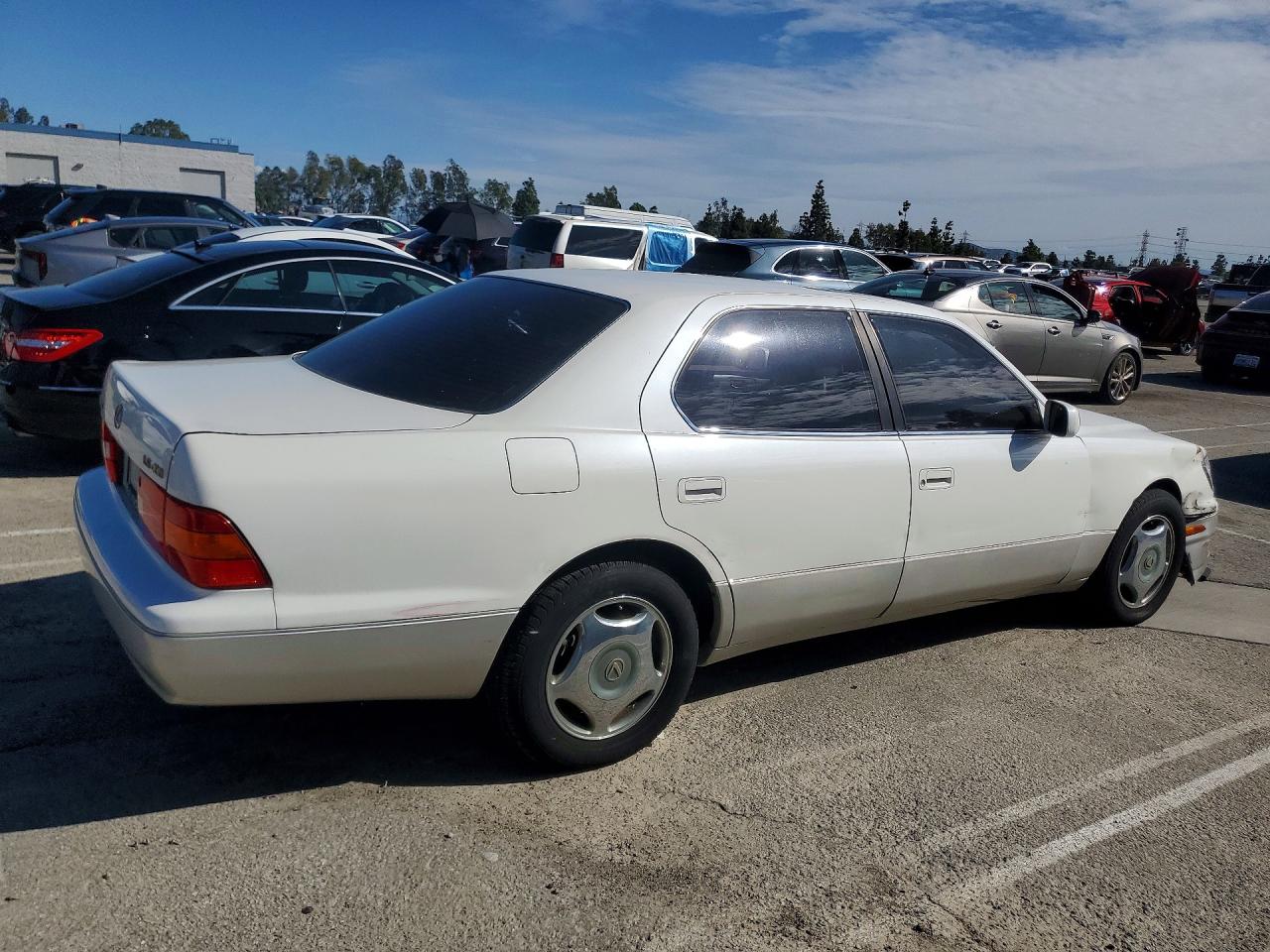 1998 Lexus Ls 400 White vin: JT8BH28F8W0119508