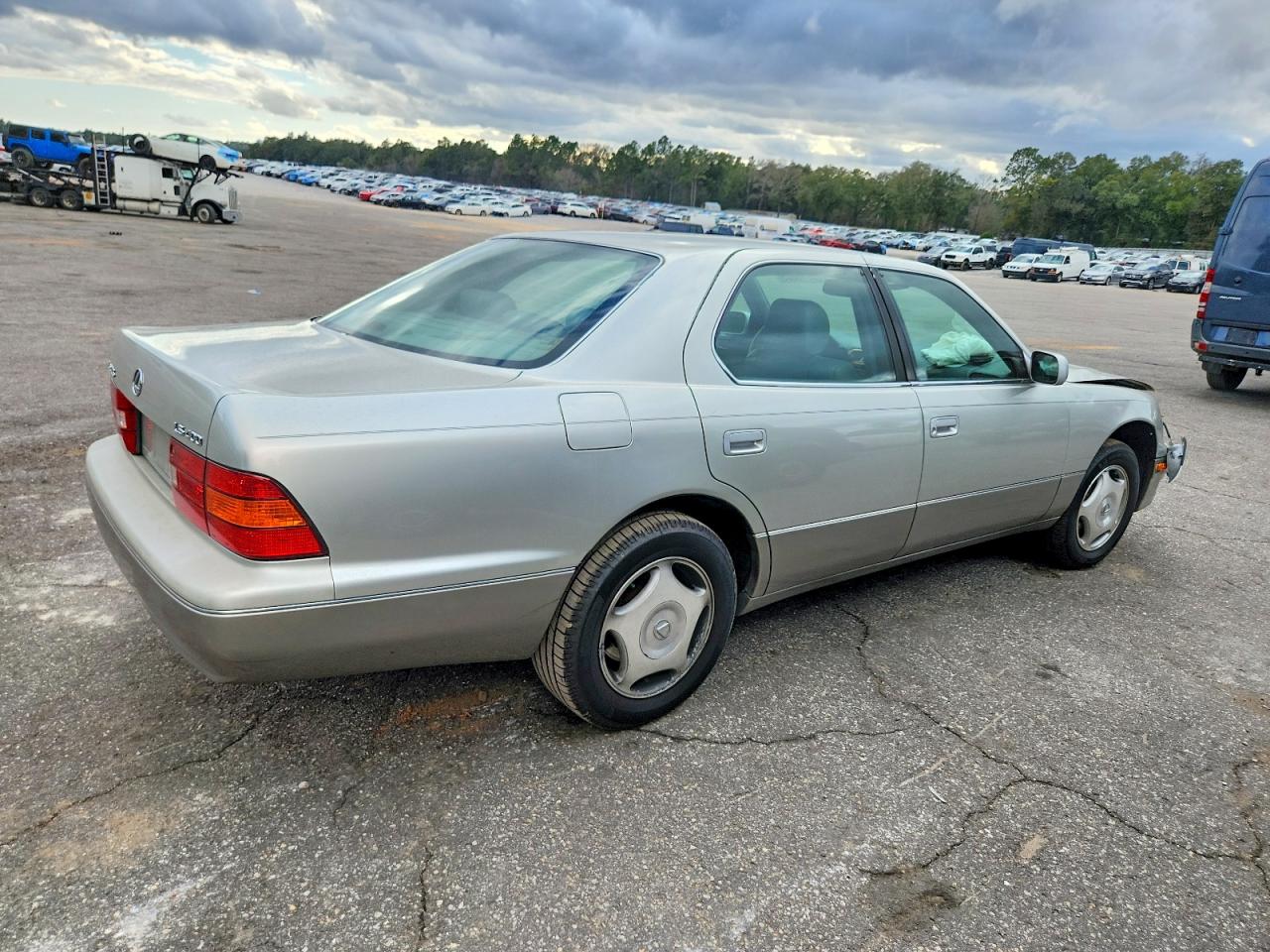 2000 Lexus Ls 400 Серебряный vin: JT8BH28F8Y0180781