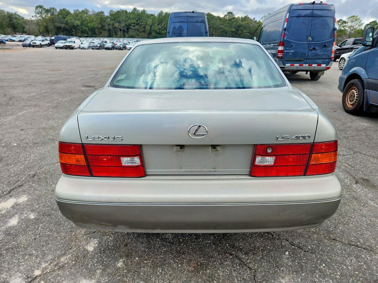 2000 Lexus Ls 400 Серебряный vin: JT8BH28F8Y0180781