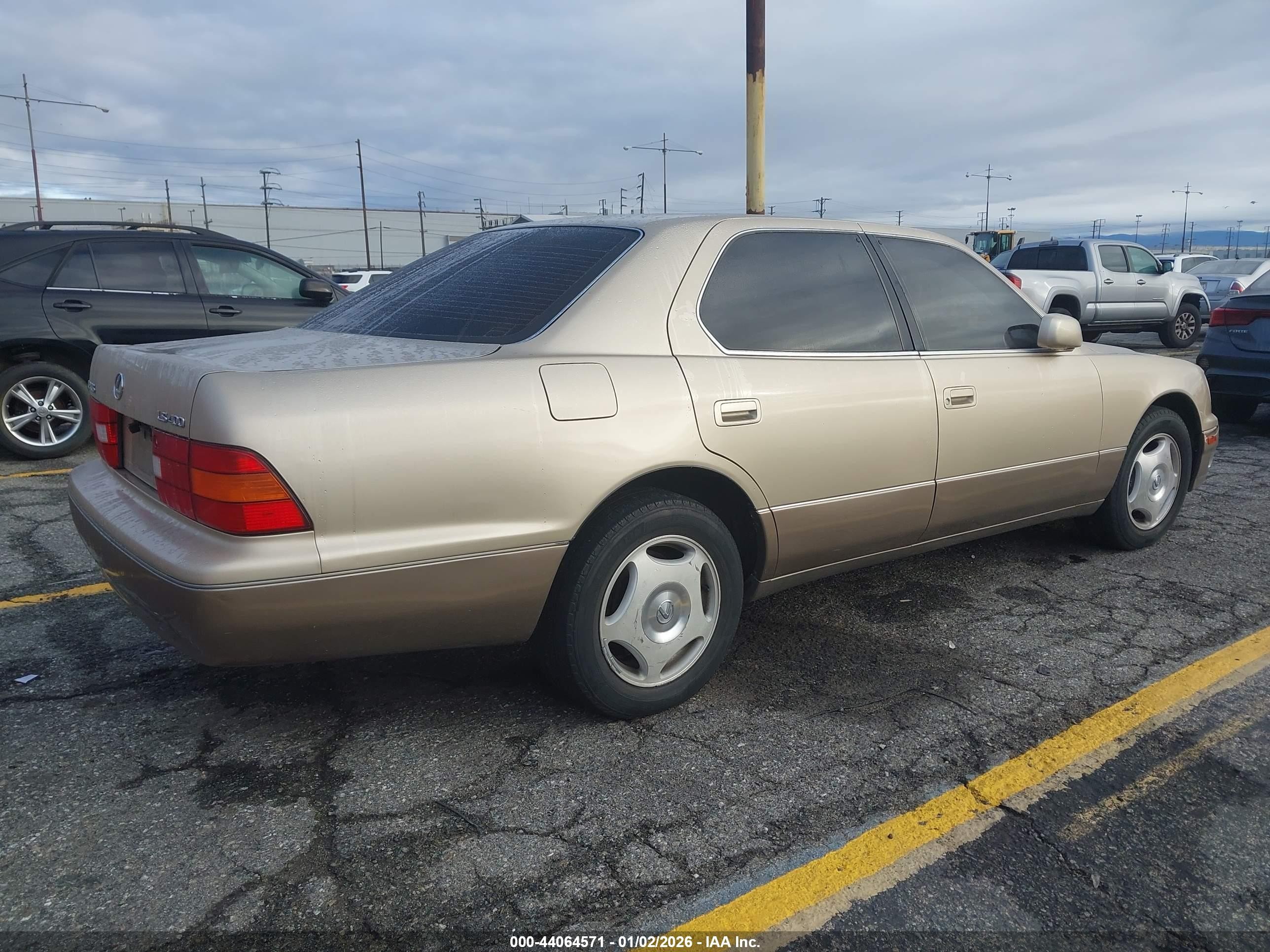 1999 Lexus Ls 400   Золотой vin: JT8BH28F9X0152521