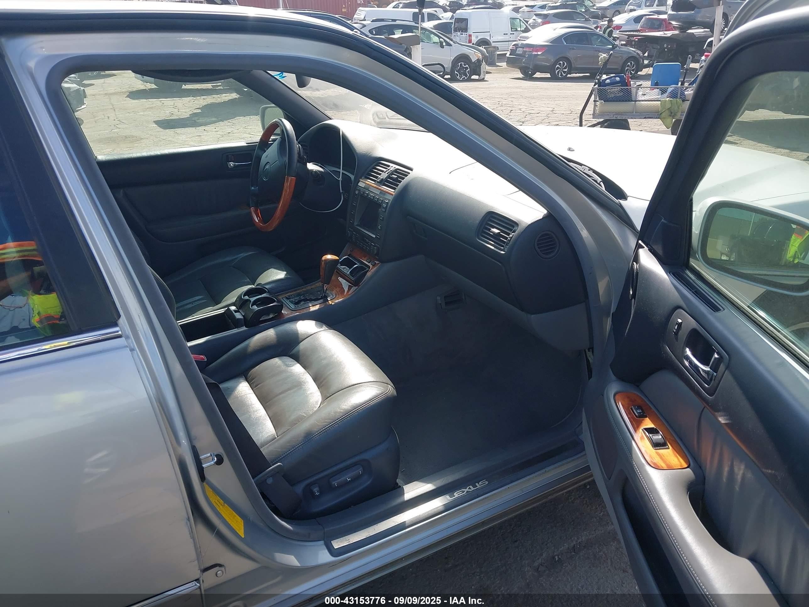 1999 Lexus Ls 400   Silver vin: JT8BH28FXX0146159
