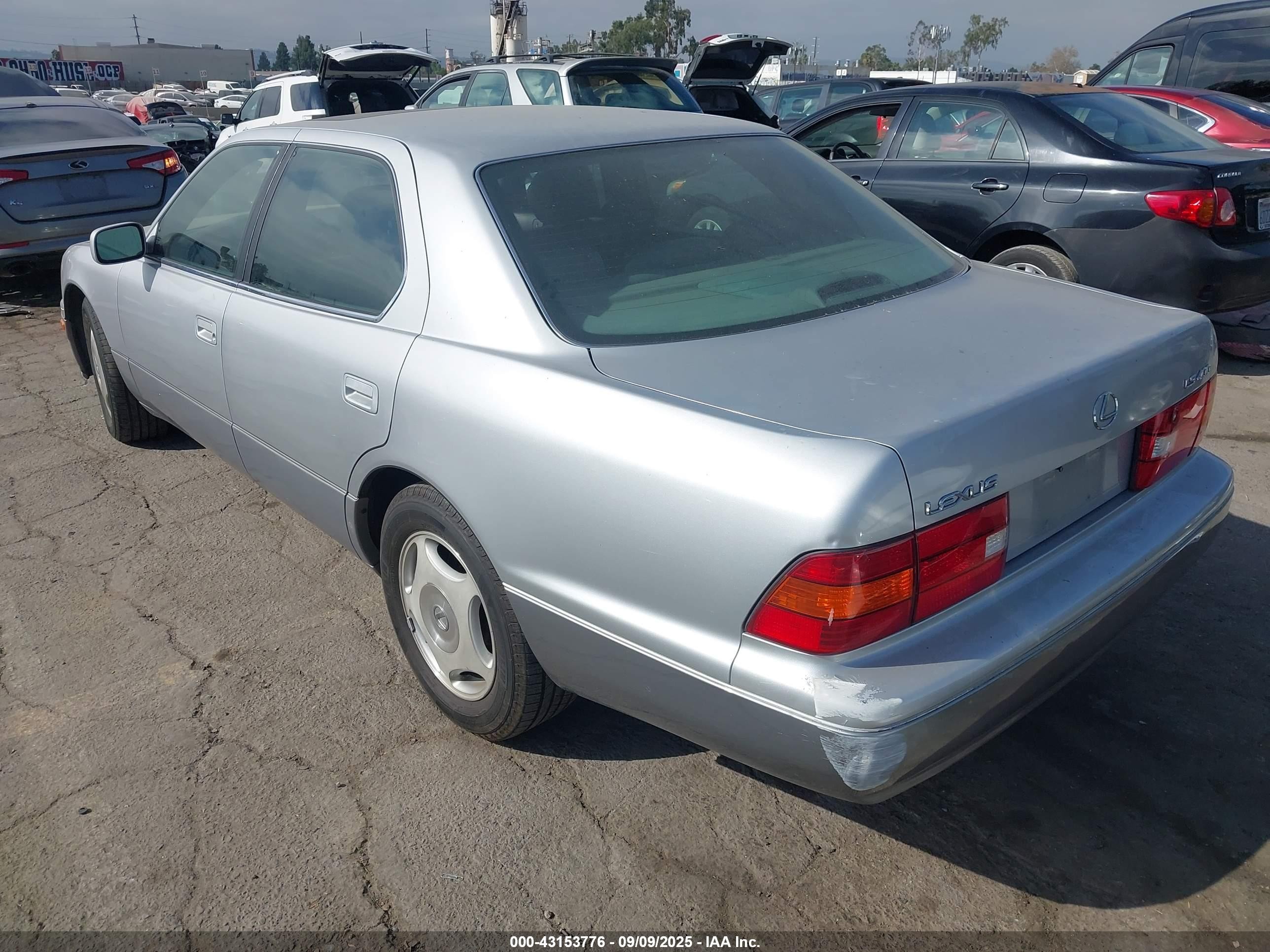 1999 Lexus Ls 400   Silver vin: JT8BH28FXX0146159