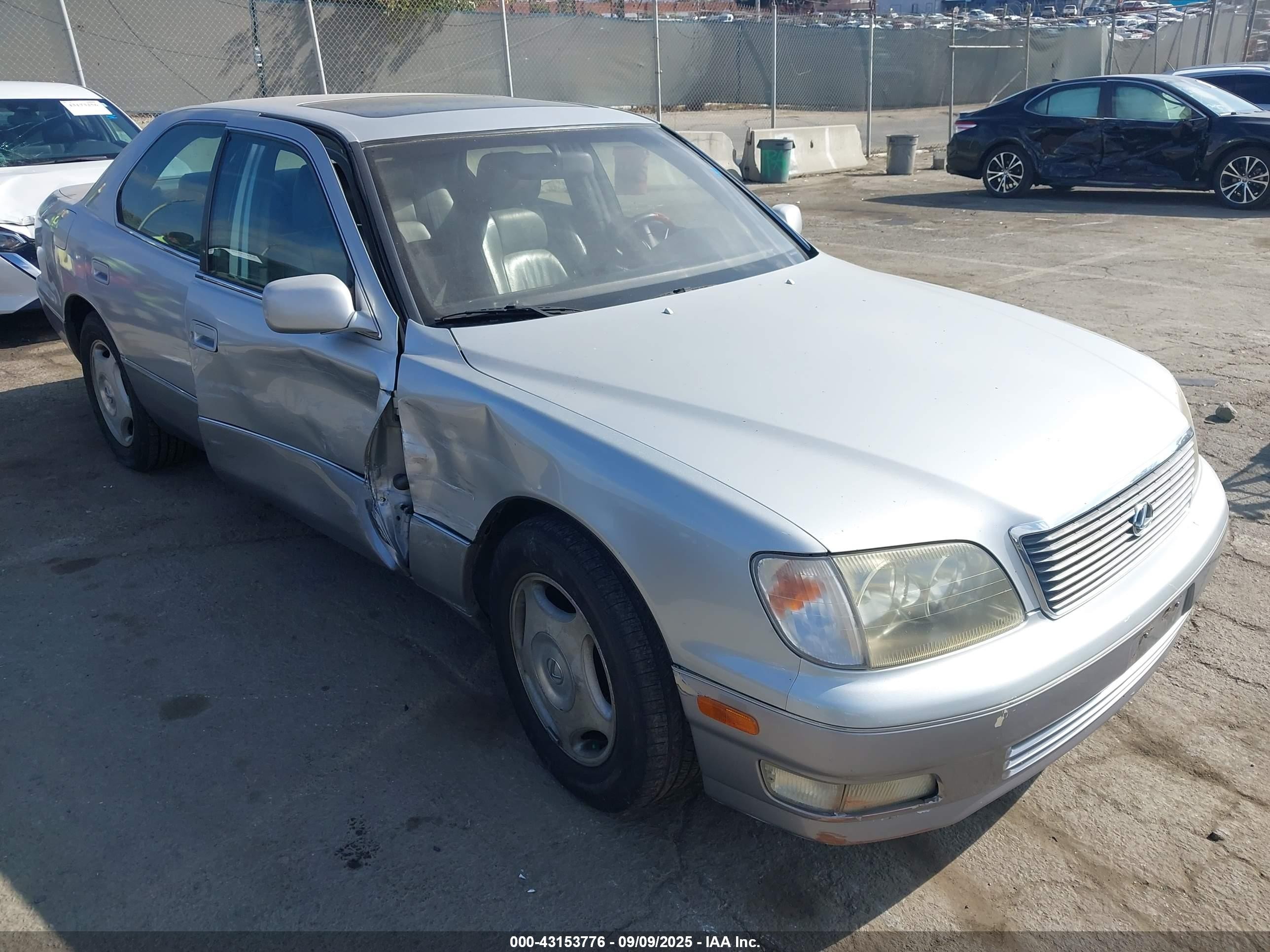 1999 Lexus Ls 400   Серебряный vin: JT8BH28FXX0146159