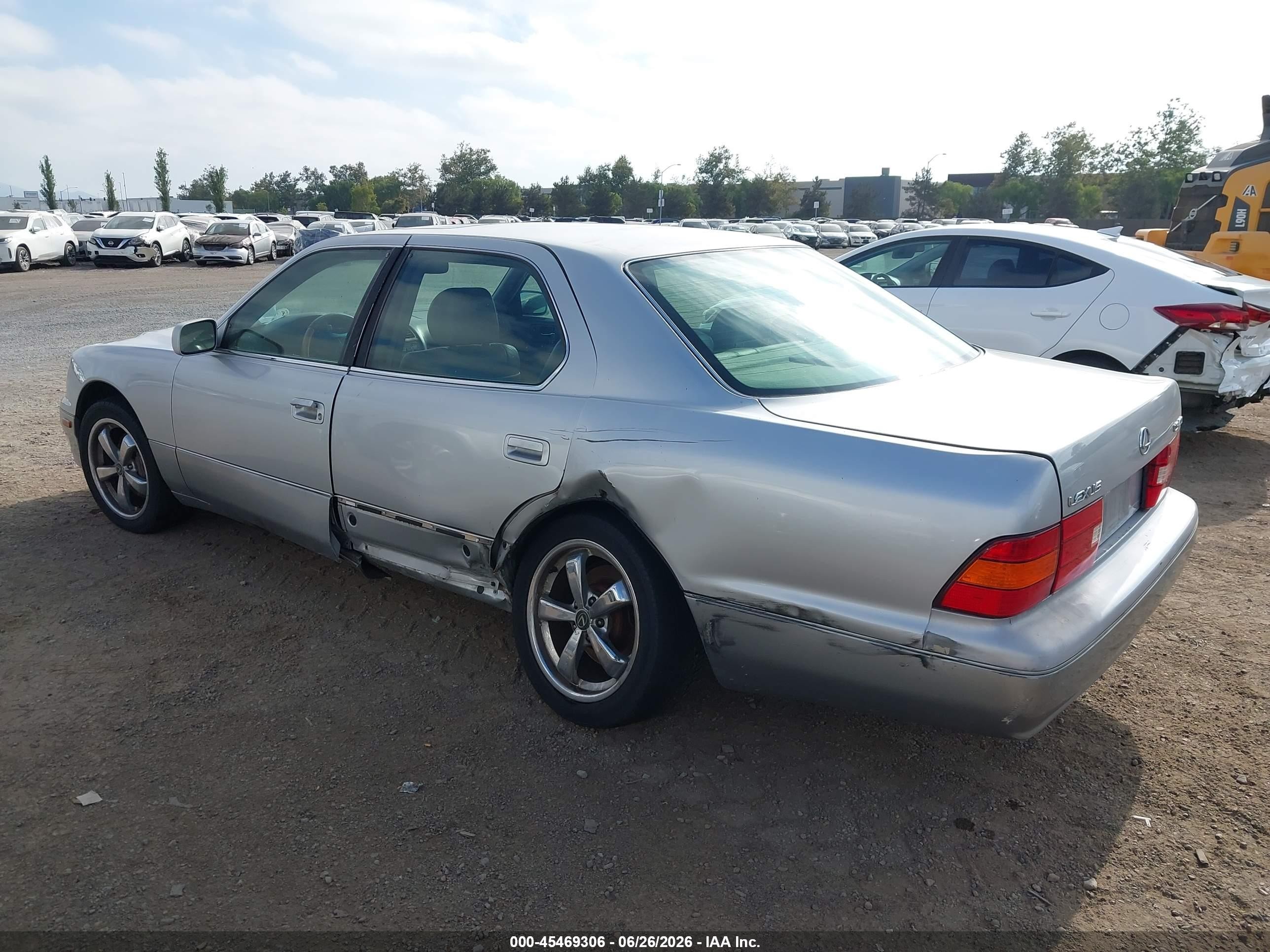 1999 Lexus Ls 400   Silver vin: JT8BH28FXX0159297