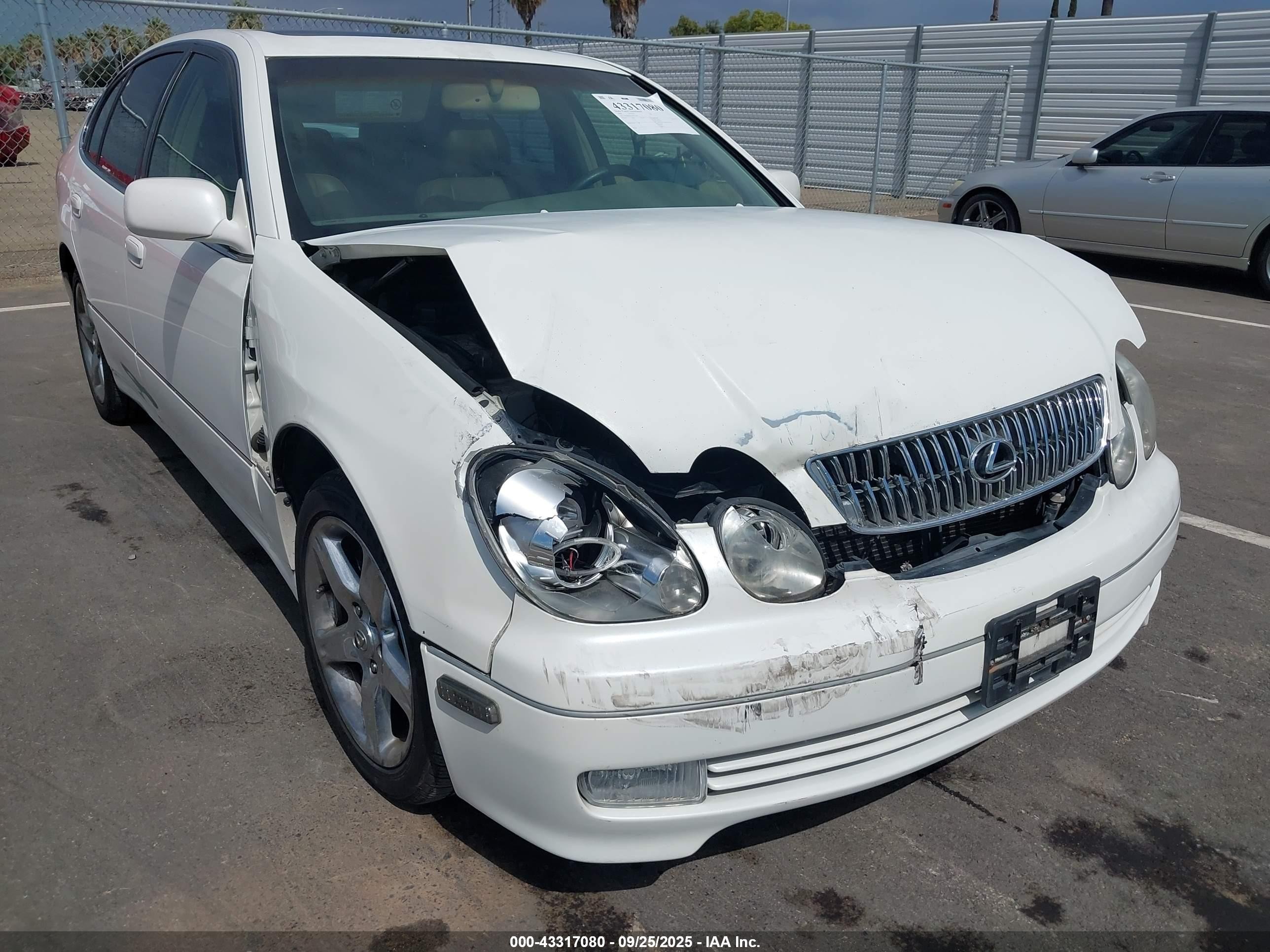 1998 Lexus Gs 400   White vin: JT8BH68X7W0012160