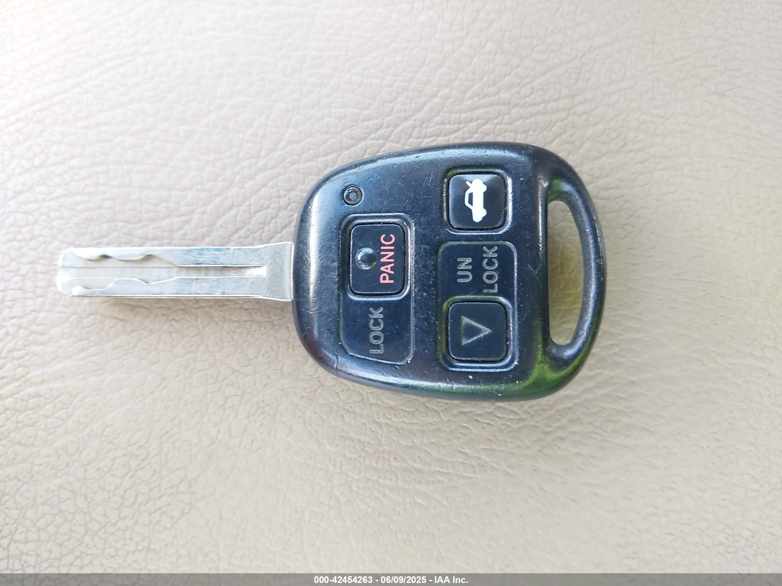 1998 Lexus Gs 400   White vin: JT8BH68X9W0011432