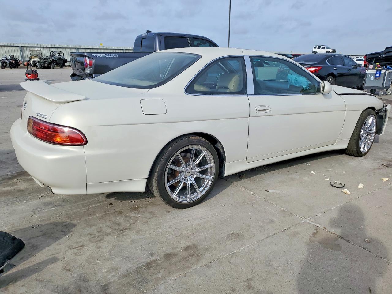 2000 Lexus Sc 300 Base White vin: JT8CD32Z0Y1007632