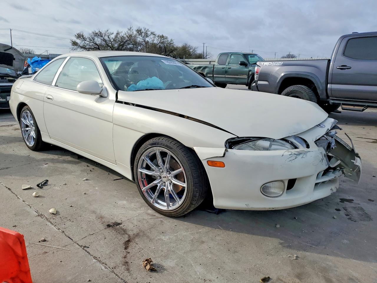 2000 Lexus Sc 300 Base White vin: JT8CD32Z0Y1007632