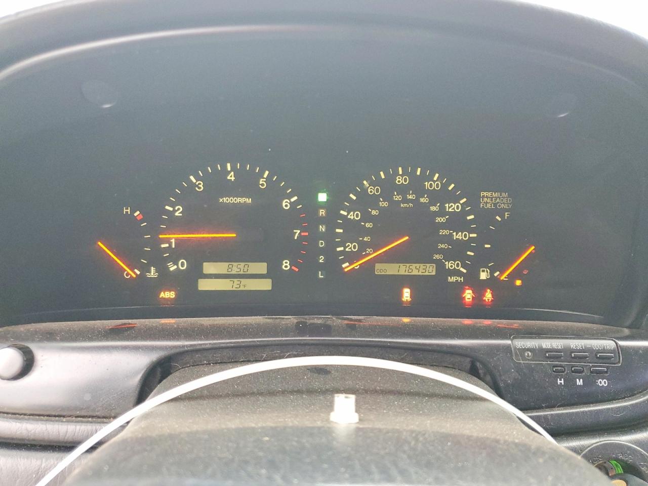 1997 Lexus Sc 300 Base Two Tone vin: JT8CD32Z1V0039927