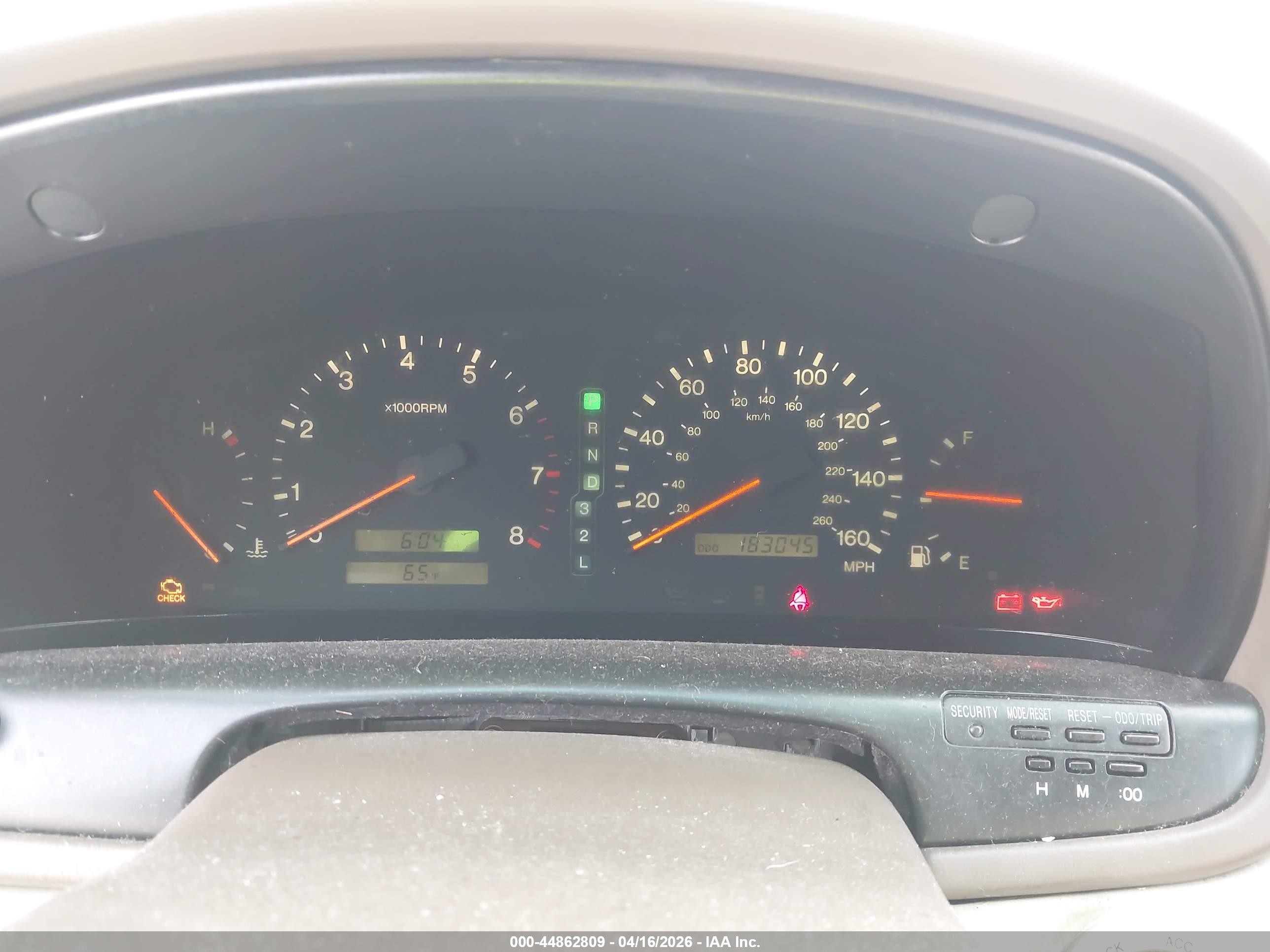 1999 Lexus Sc 300   Белый vin: JT8CD32Z2X1005945