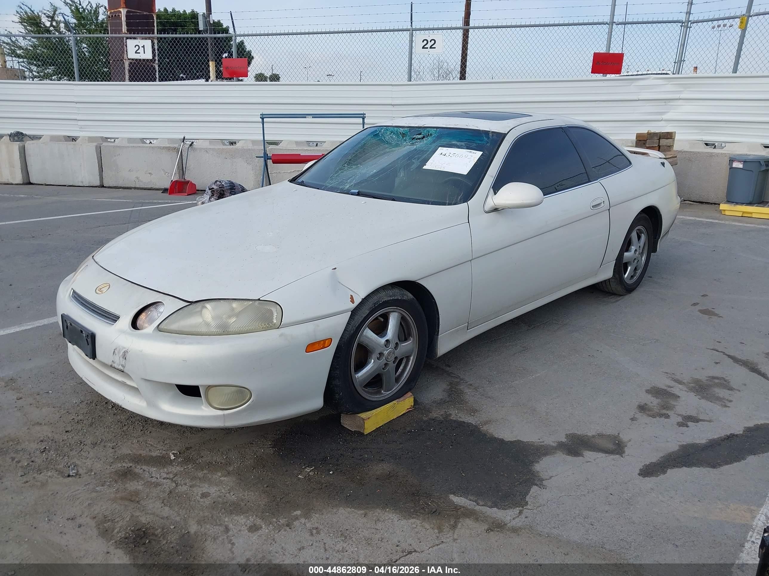 1999 Lexus Sc 300   Белый vin: JT8CD32Z2X1005945