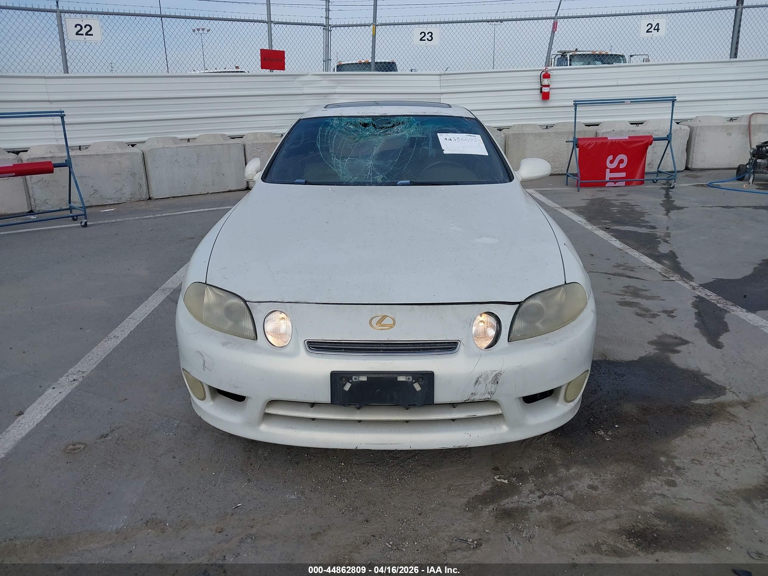 1999 Lexus Sc 300   Белый vin: JT8CD32Z2X1005945