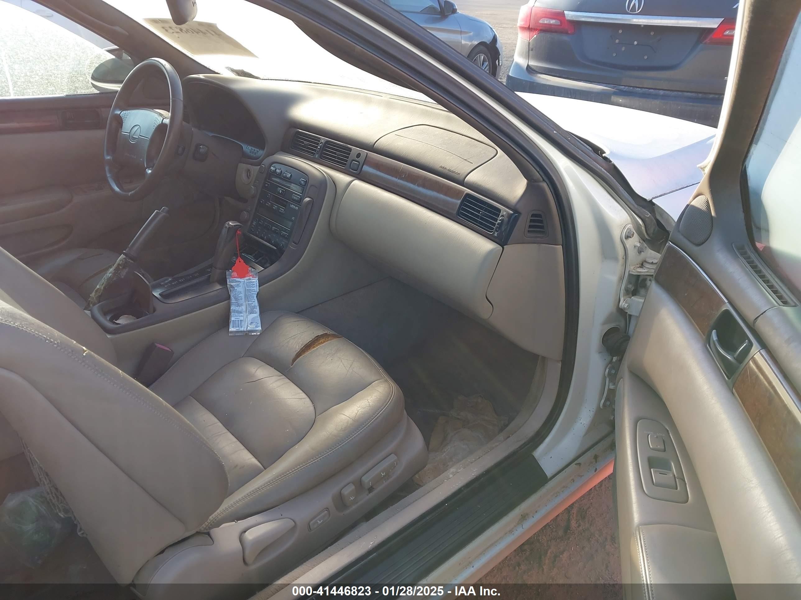 1997 Lexus Sc 300   Белый vin: JT8CD32Z4V0040389