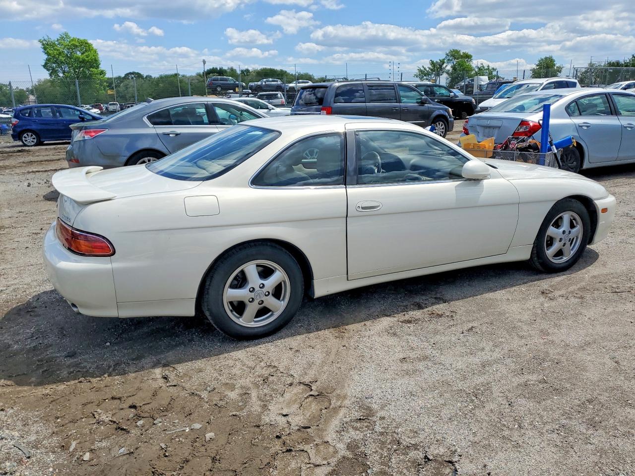 2000 Lexus Sc 300 White vin: JT8CD32Z4Y1007505