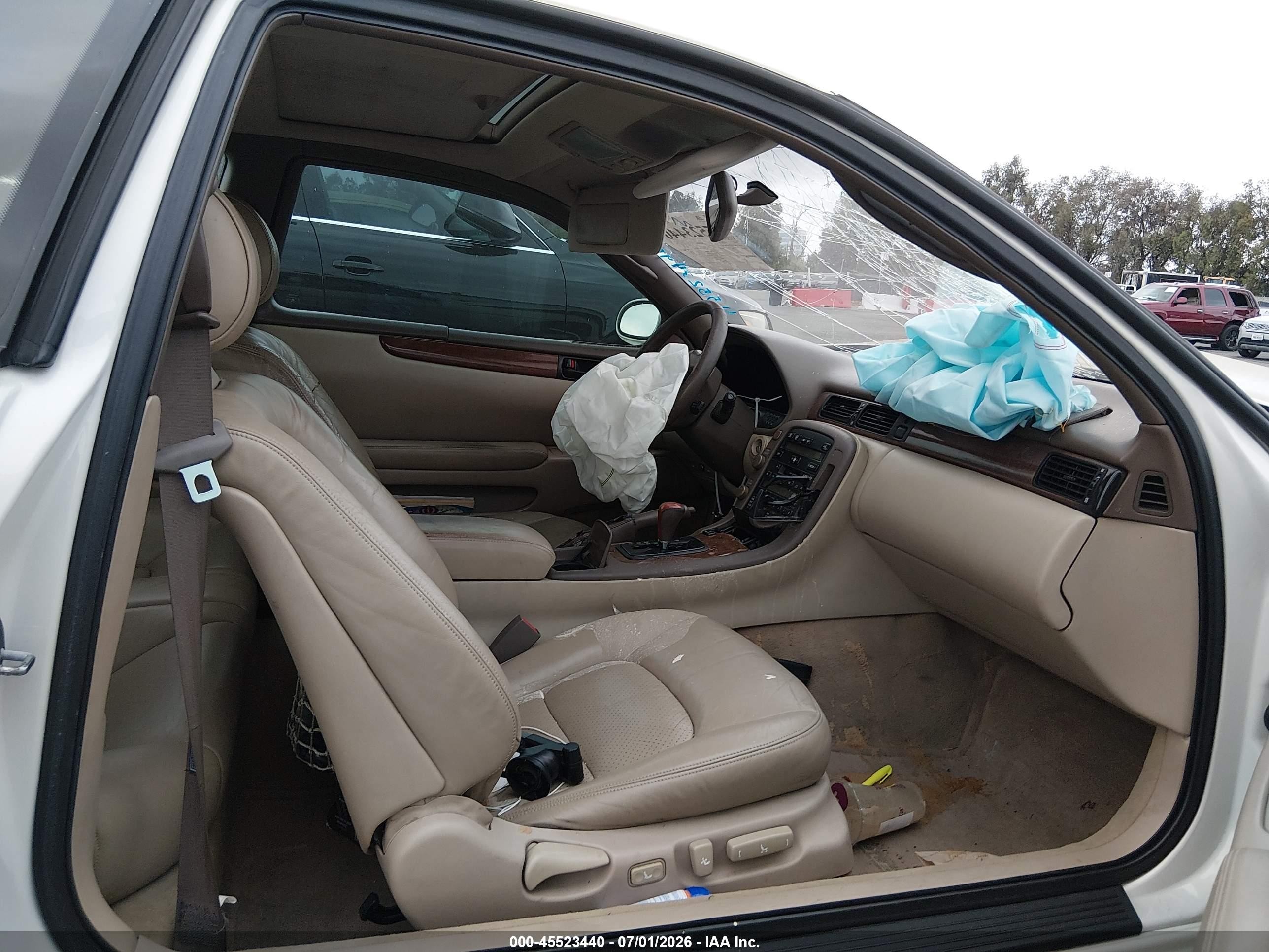 1999 Lexus Sc 300   White vin: JT8CD32Z6X1005589
