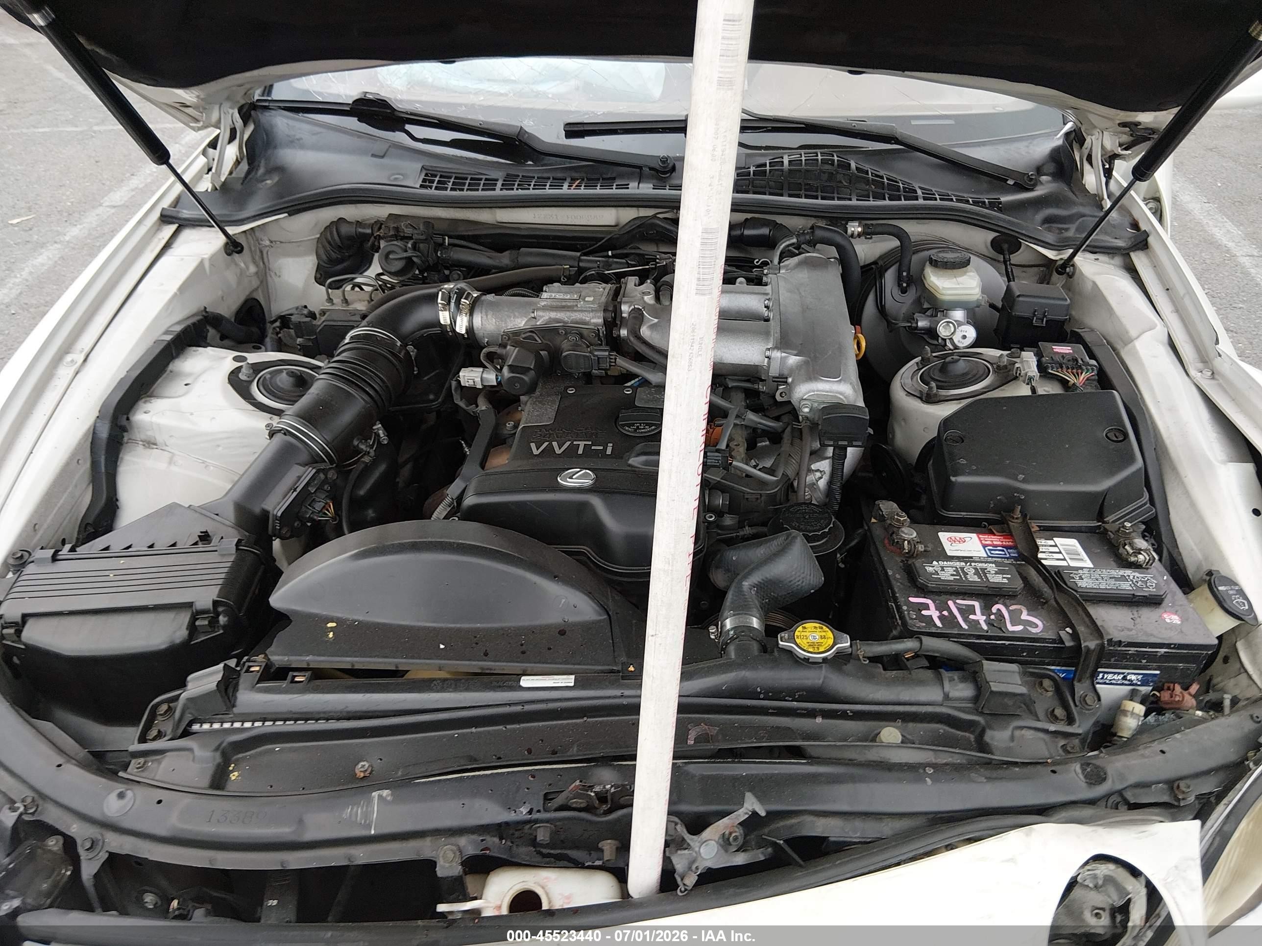 1999 Lexus Sc 300   White vin: JT8CD32Z6X1005589