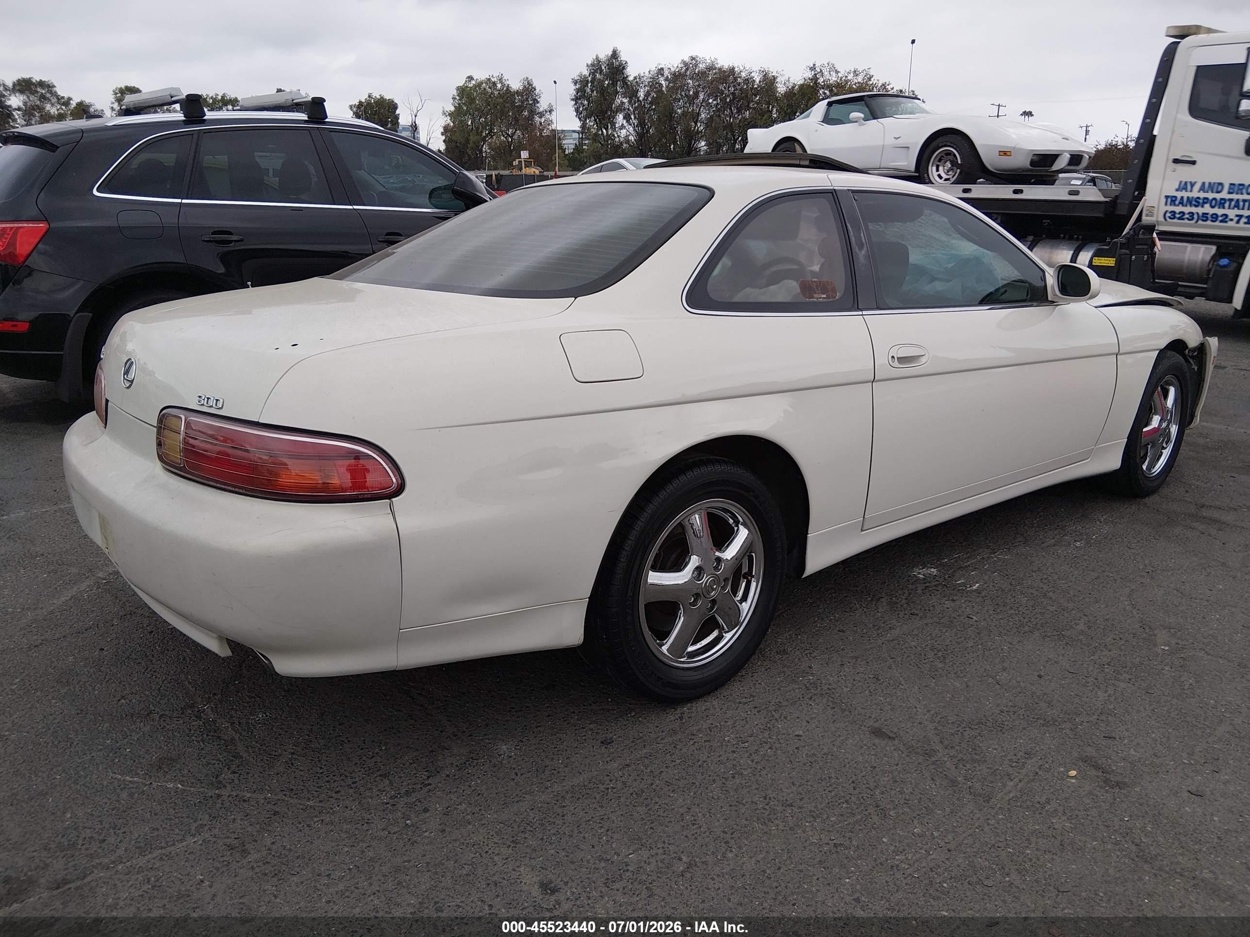 1999 Lexus Sc 300   White vin: JT8CD32Z6X1005589