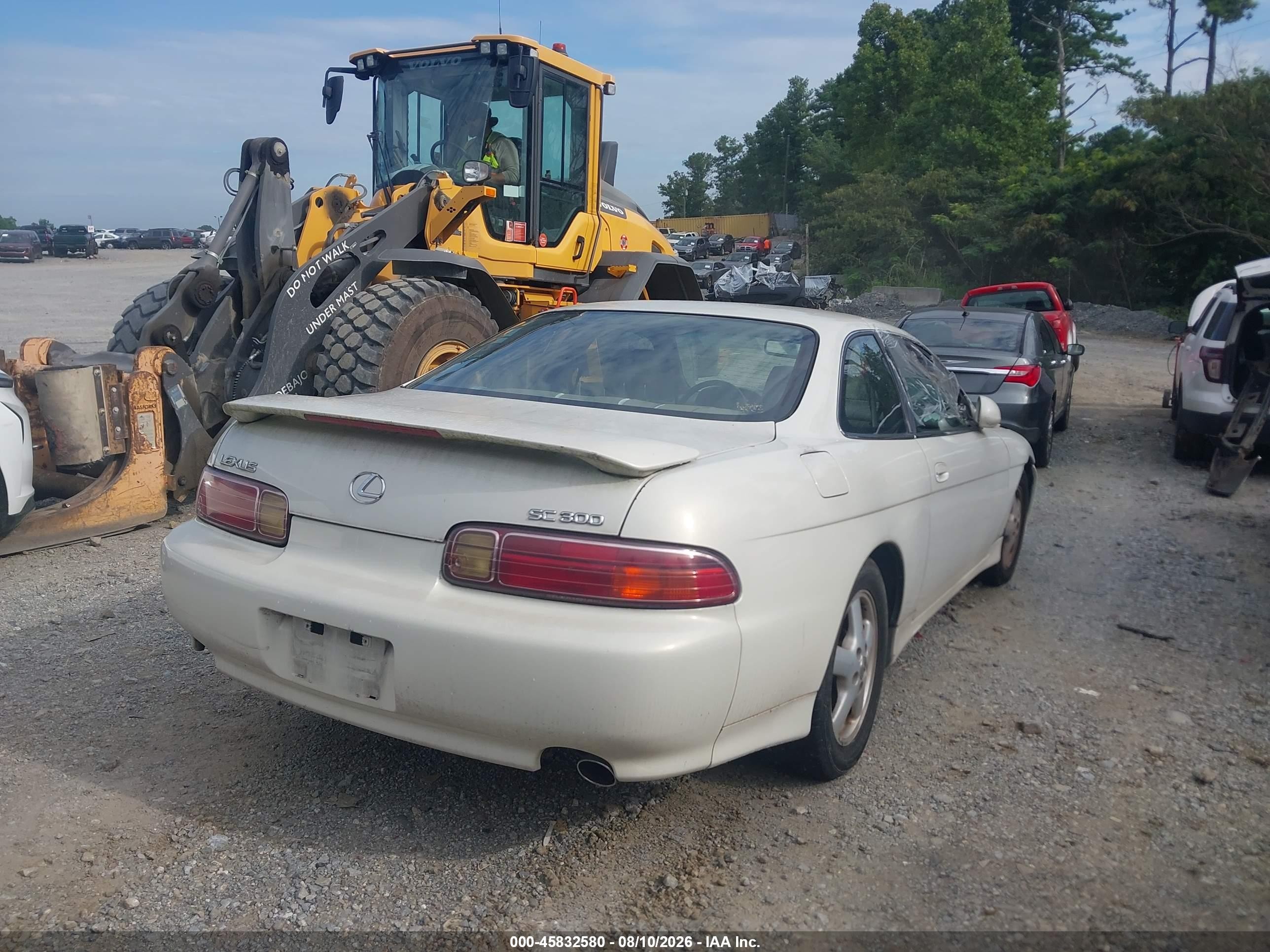 1999 Lexus Sc 300   White vin: JT8CD32Z7X1004886
