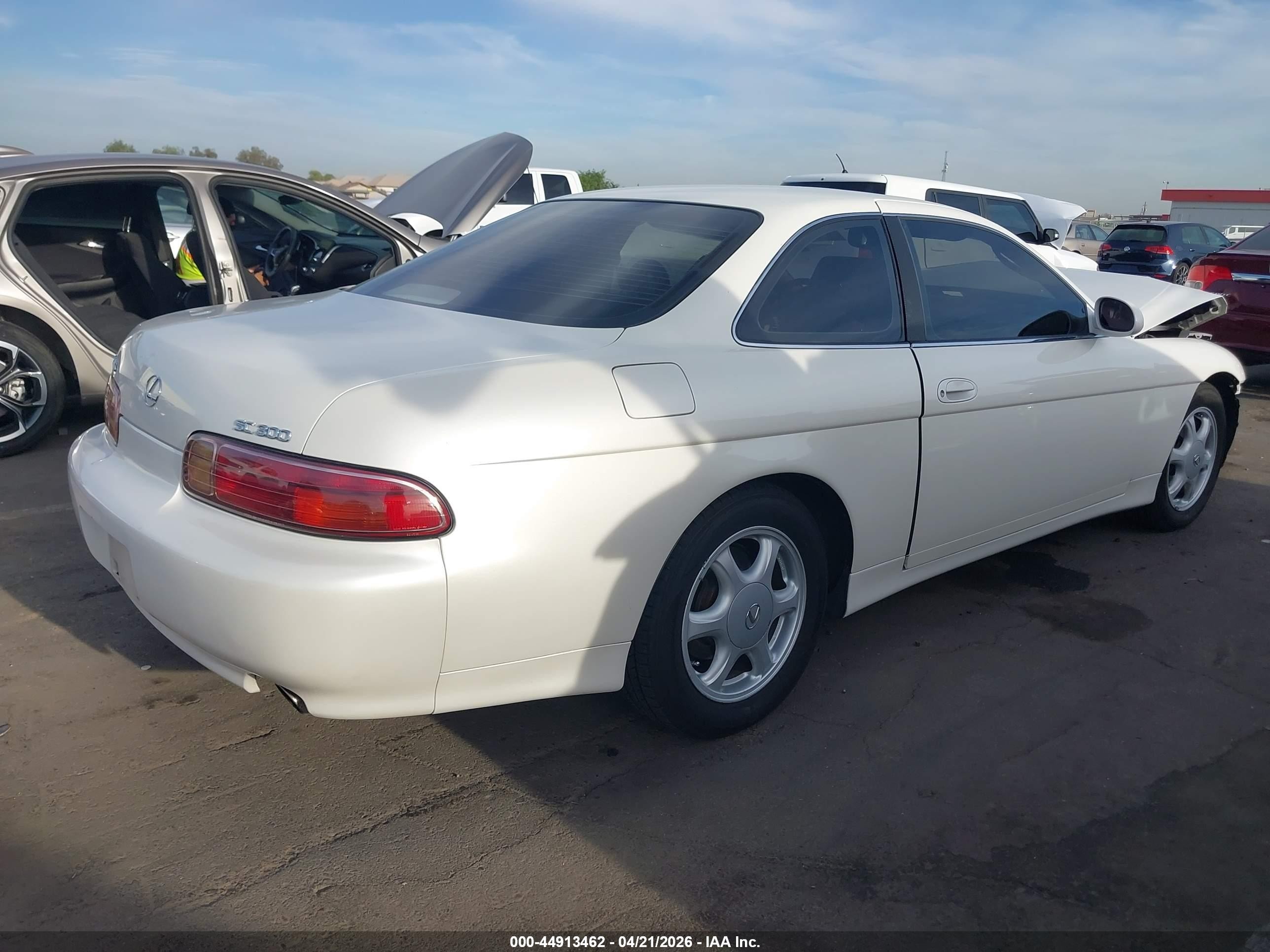 1997 Lexus Sc 300   Белый vin: JT8CD32Z8V0039035