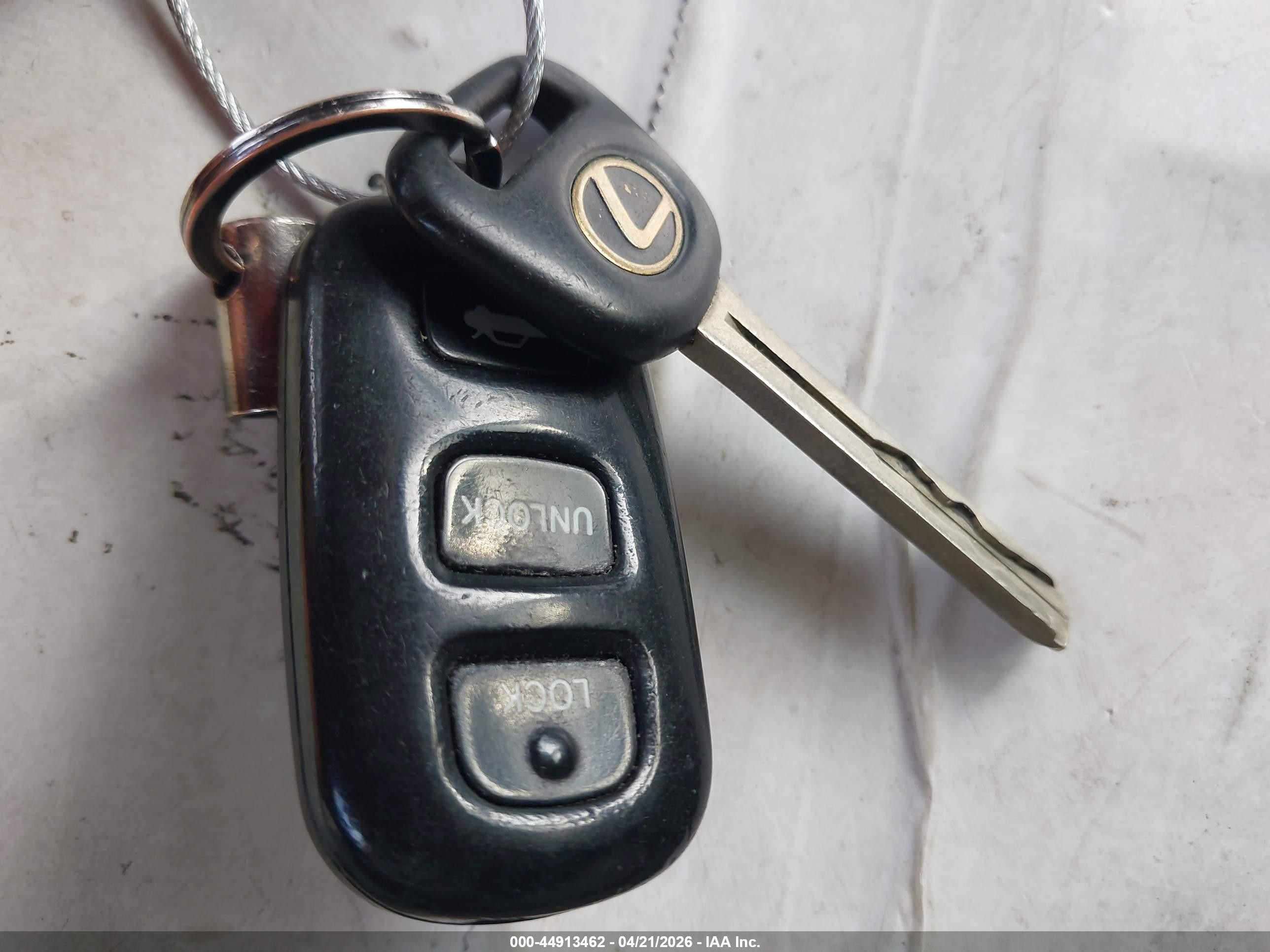1997 Lexus Sc 300   Белый vin: JT8CD32Z8V0039035