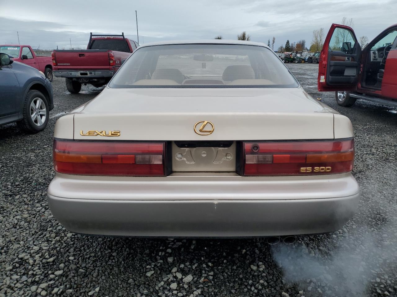 1994 Lexus Es 300 Gold vin: JT8GK13T4R0035284