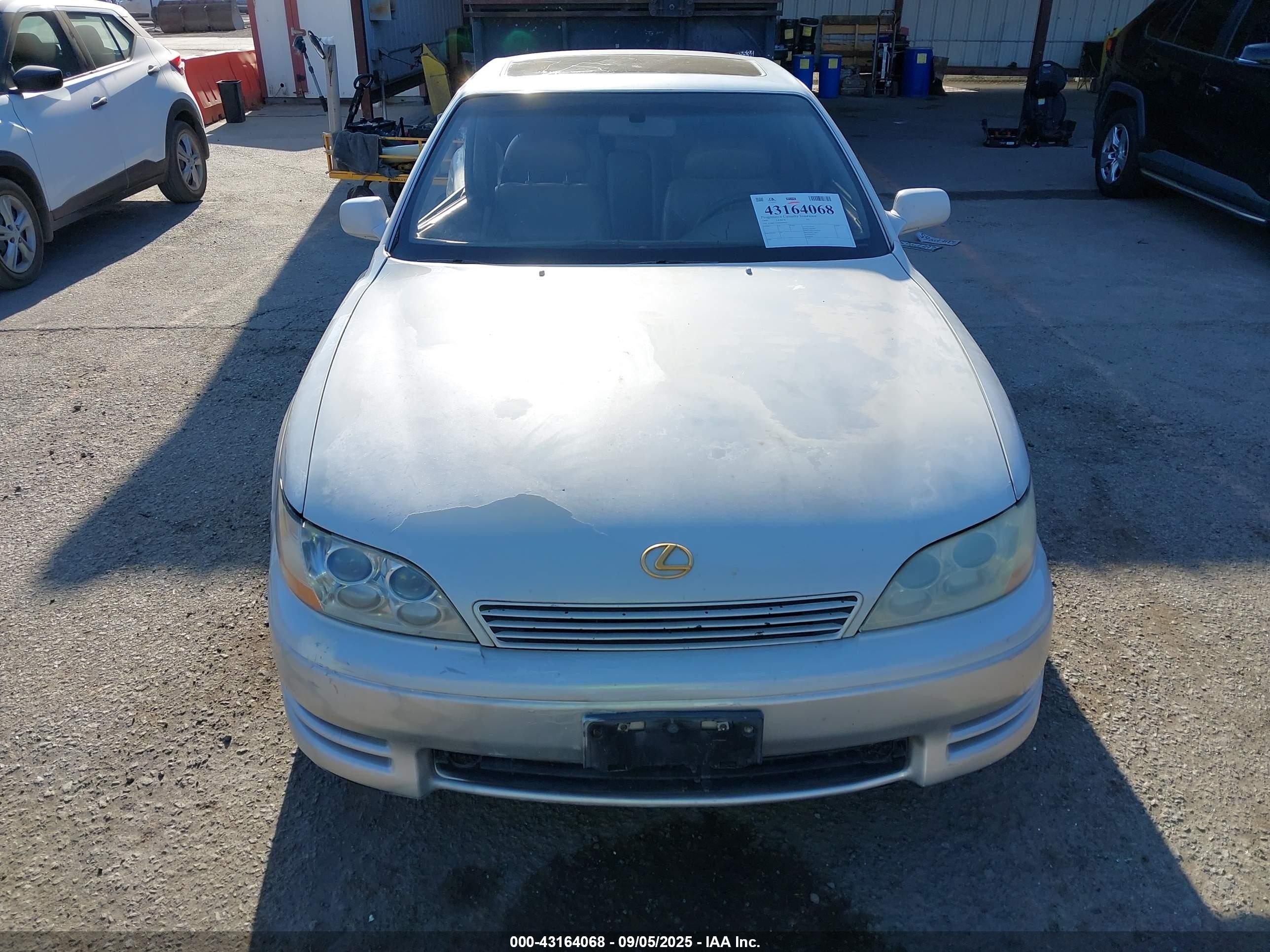 1994 Lexus Es 300 Silver vin: JT8GK13T4R0058659