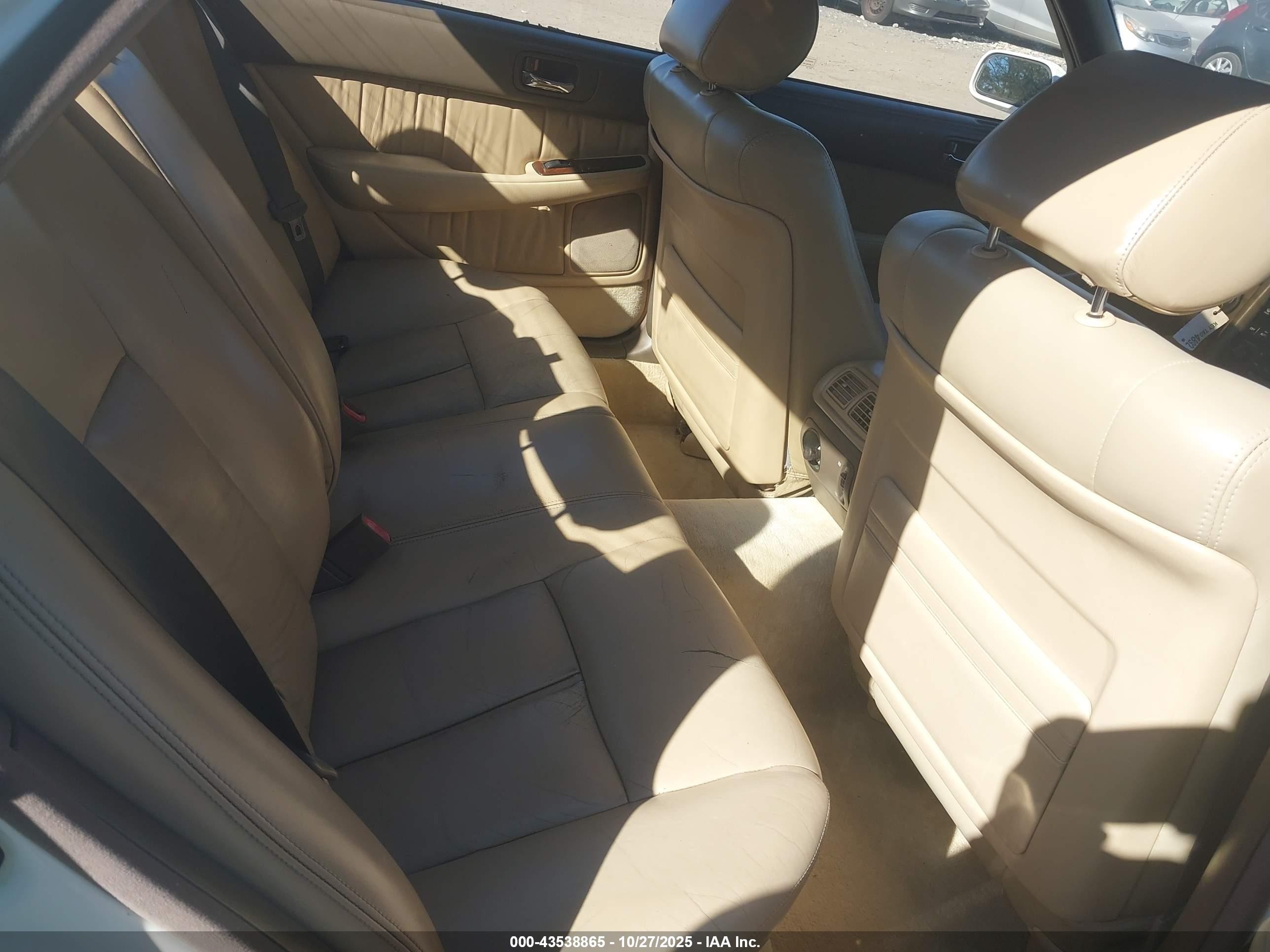 1990 Lexus Ls 400 Белый vin: JT8UF11E7L0000953