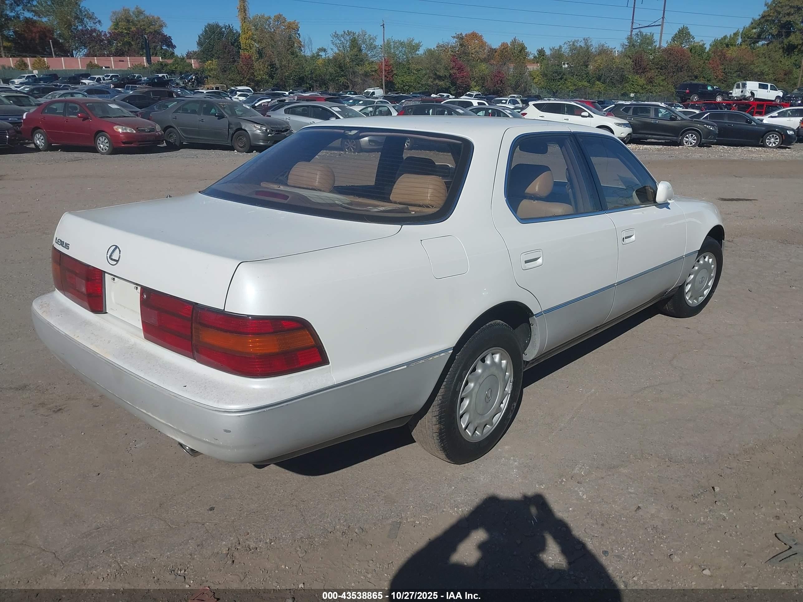 1990 Lexus Ls 400 Белый vin: JT8UF11E7L0000953