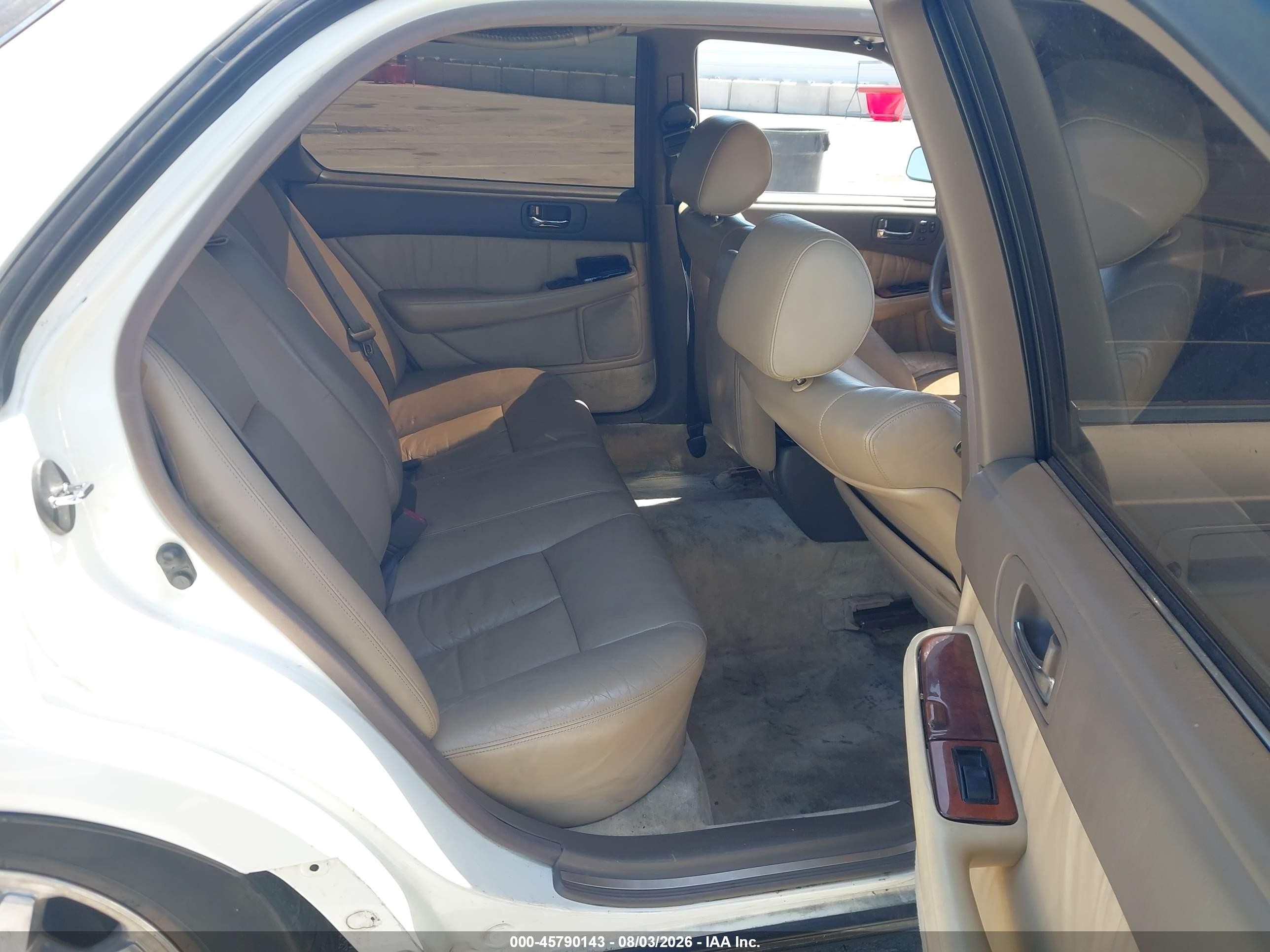 1990 Lexus Ls 400 White vin: JT8UF11E7L0026744