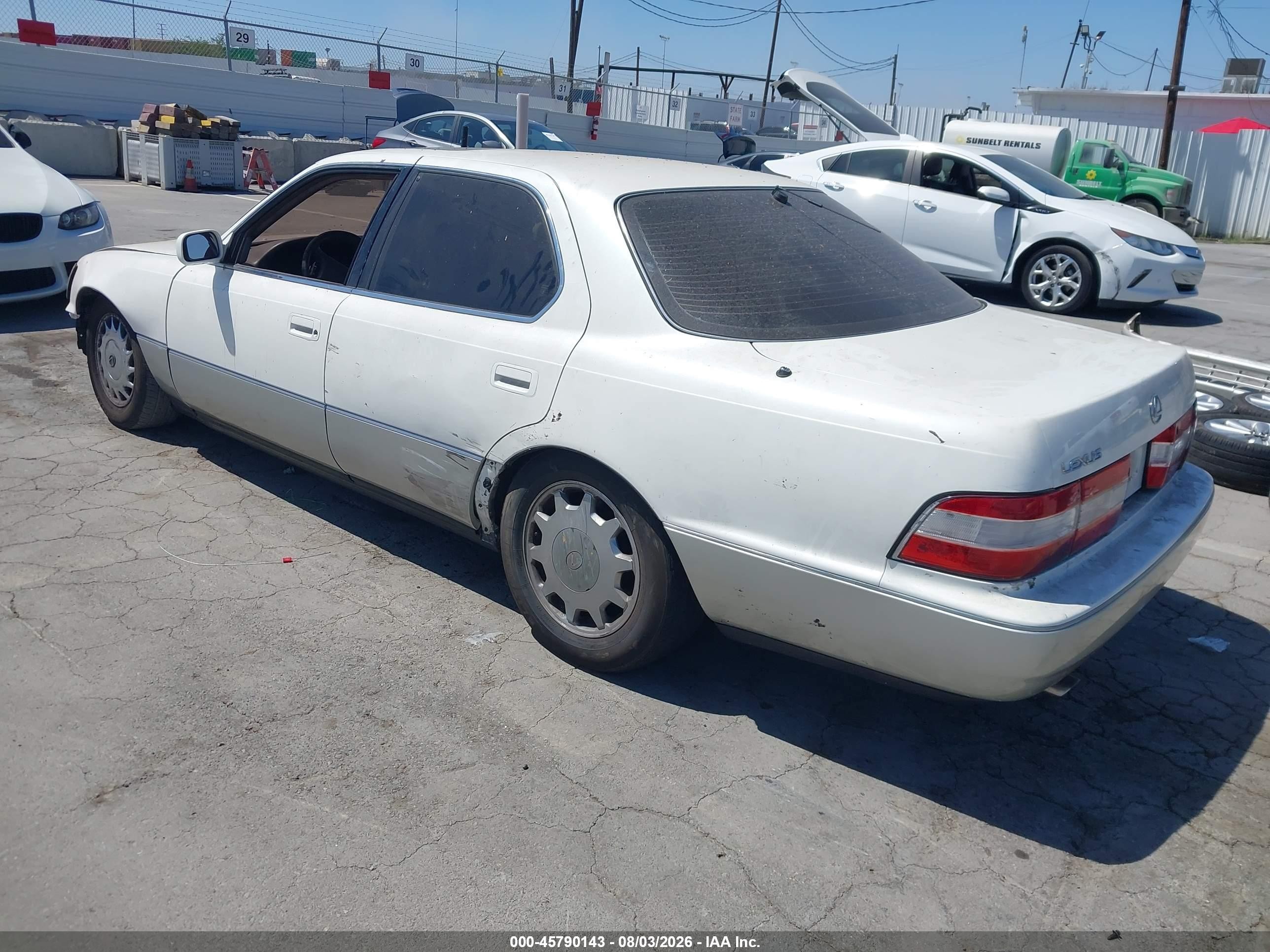 1990 Lexus Ls 400 White vin: JT8UF11E7L0026744