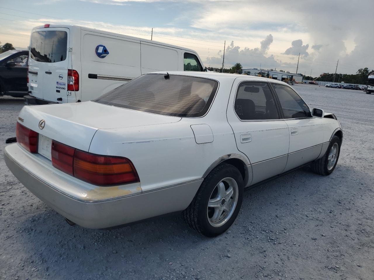1991 Lexus Ls 400 White vin: JT8UF11EXM0074501