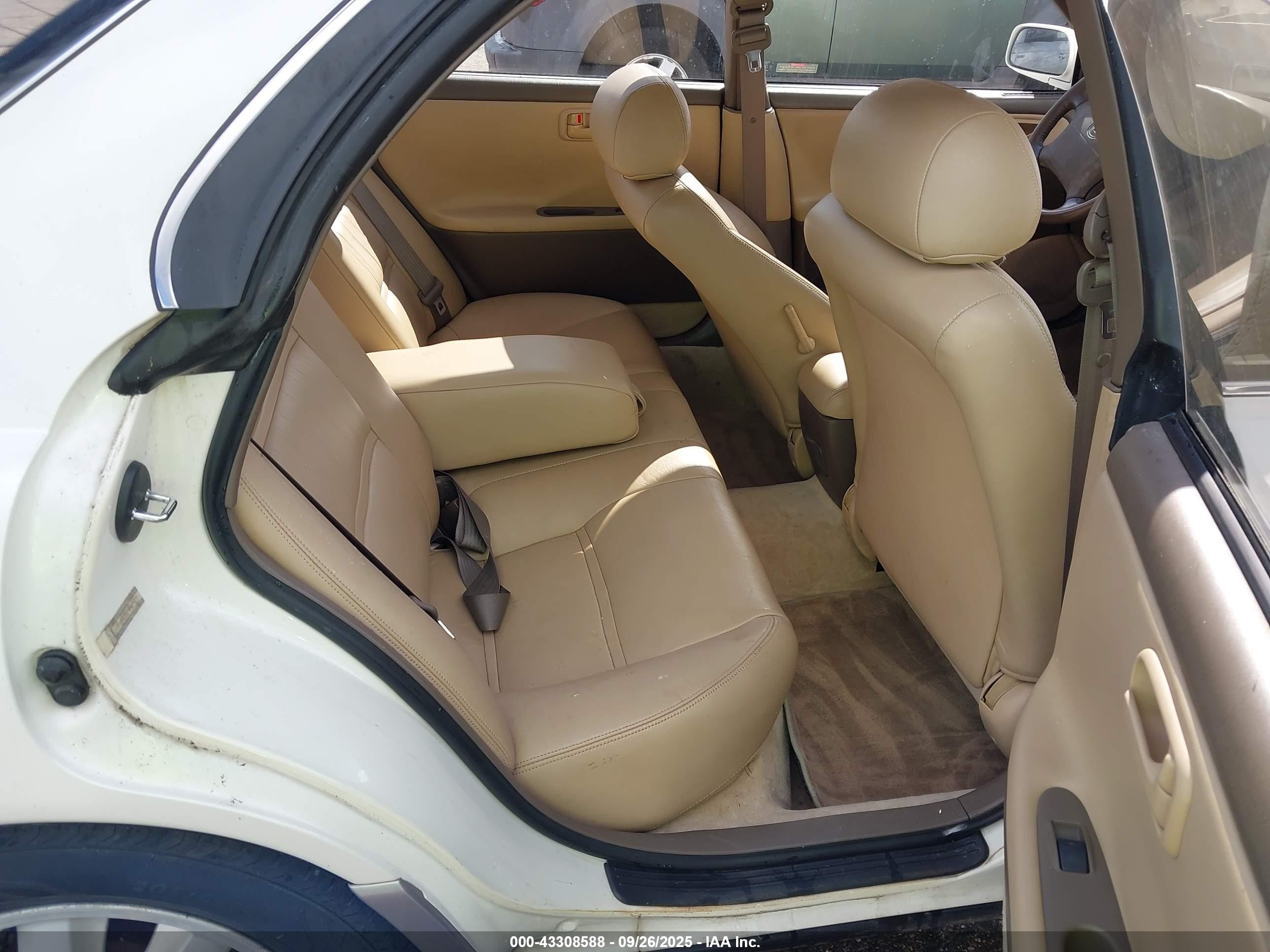 1992 Lexus Es 300 White vin: JT8VK13T2N0024155