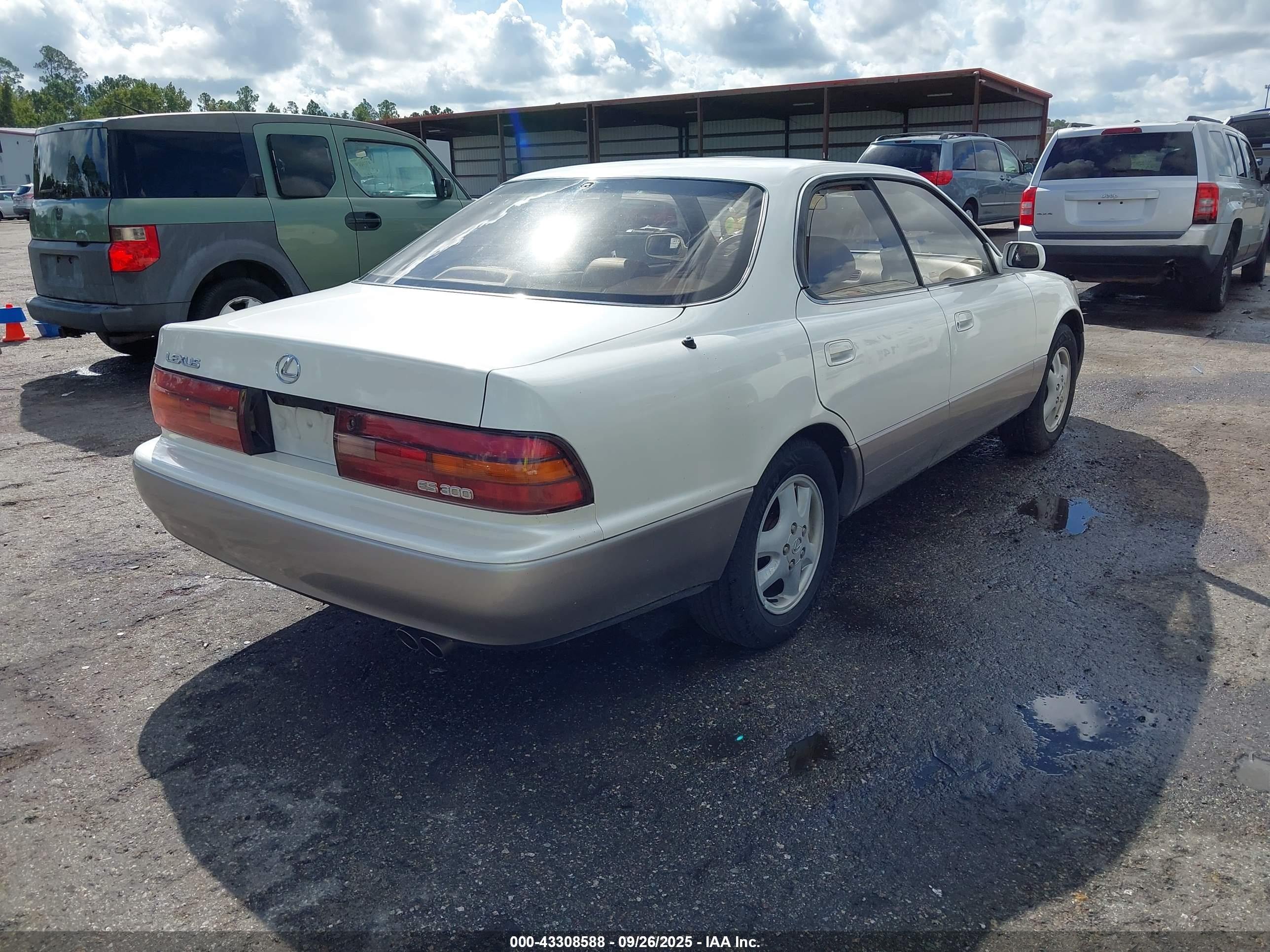 1992 Lexus Es 300 White vin: JT8VK13T2N0024155