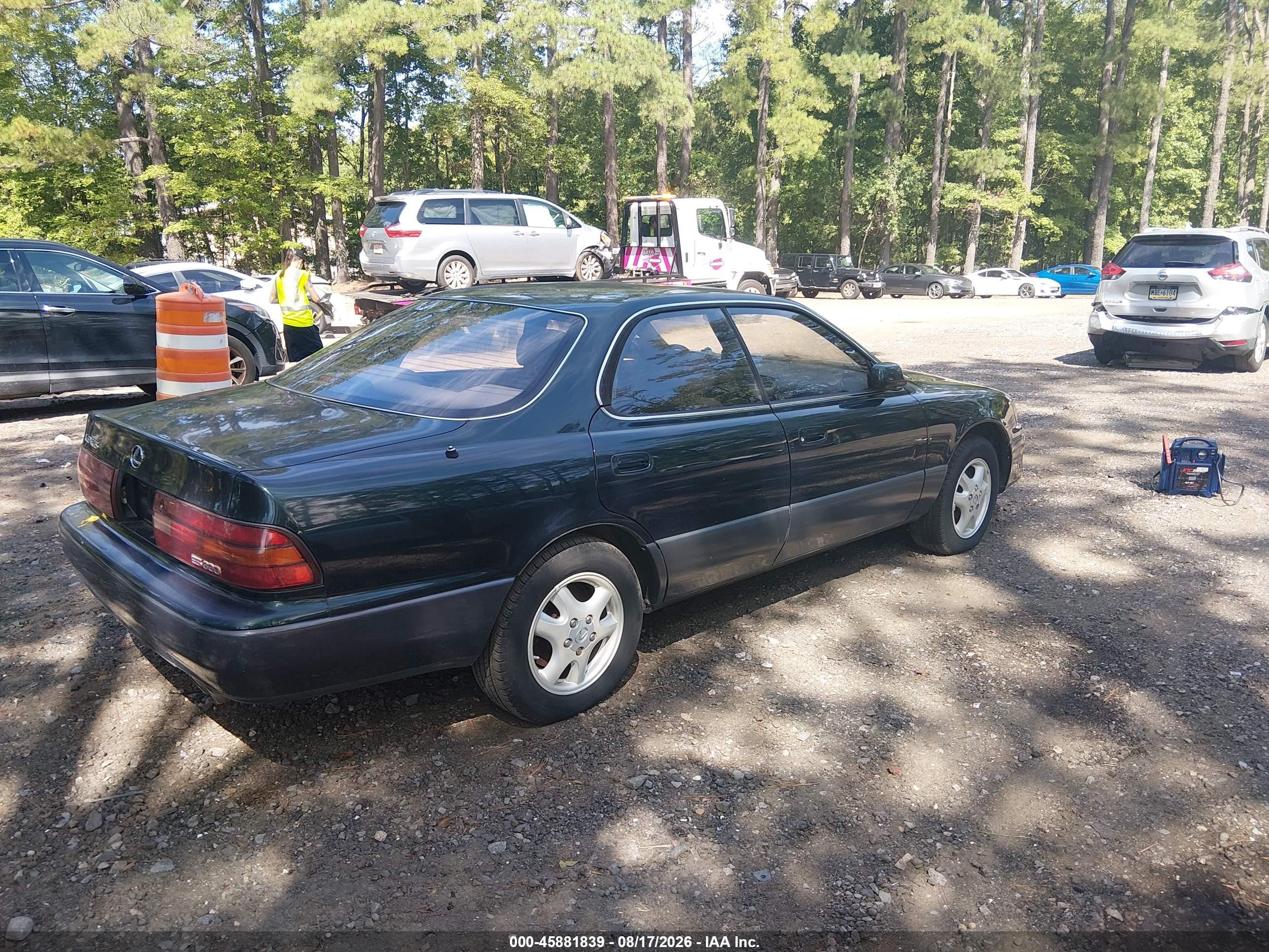 1992 Lexus Es 300 Green vin: JT8VK13T2N0042722