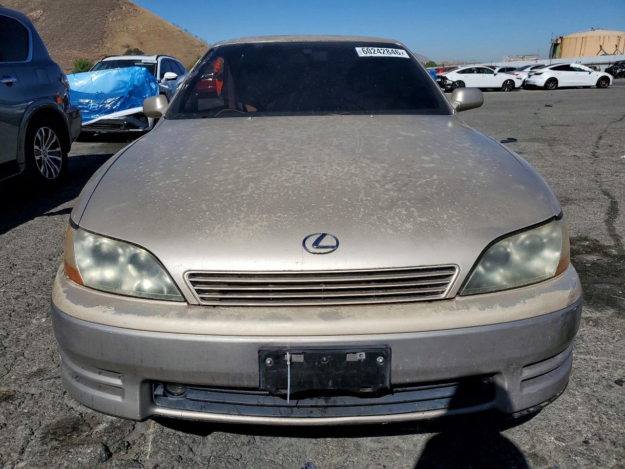 1993 Lexus Es 300 Gold vin: JT8VK13T6P0226340