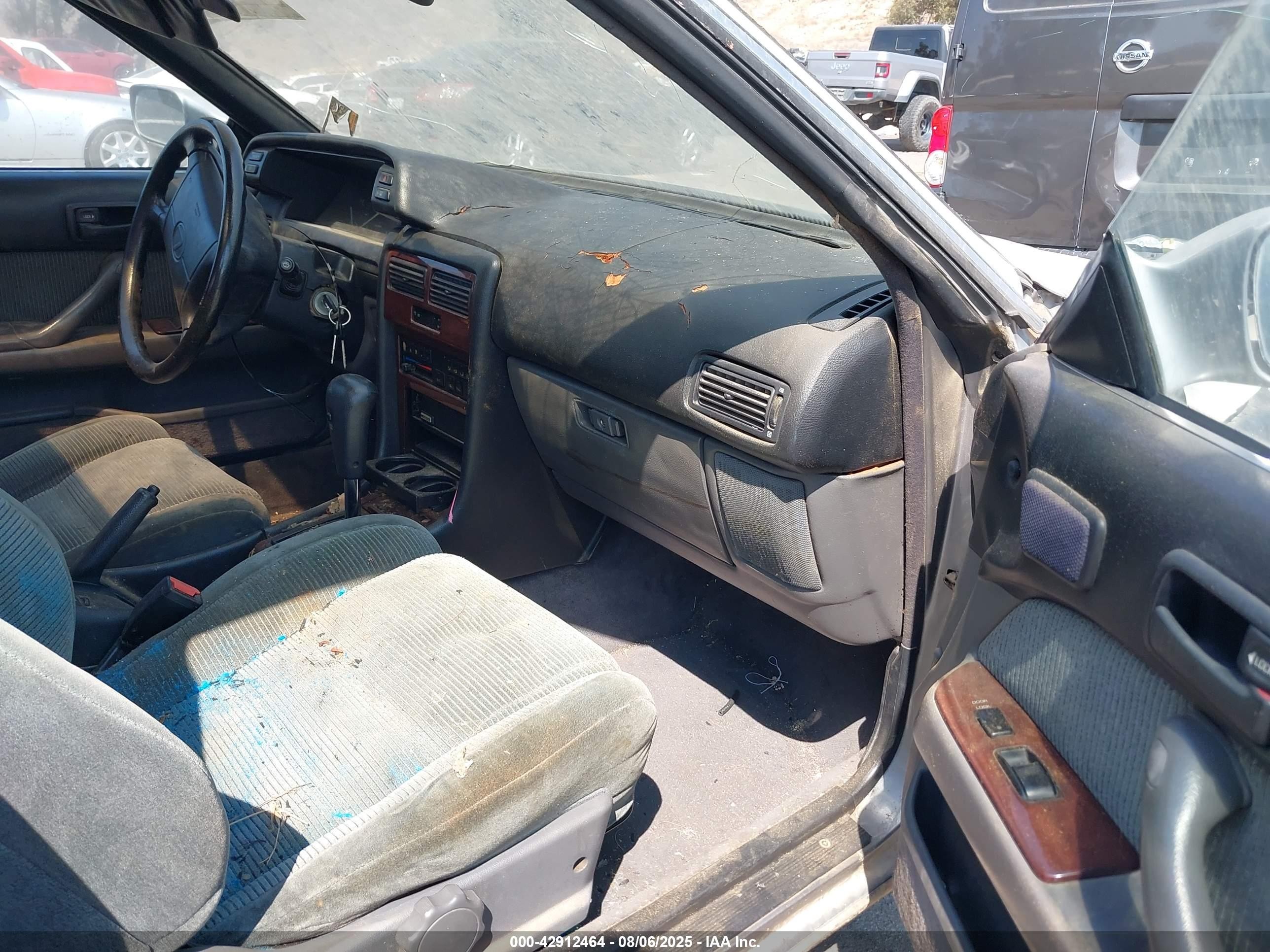 1990 Lexus Es 250/250 Se-r Beige vin: JT8VV22T1L0104753