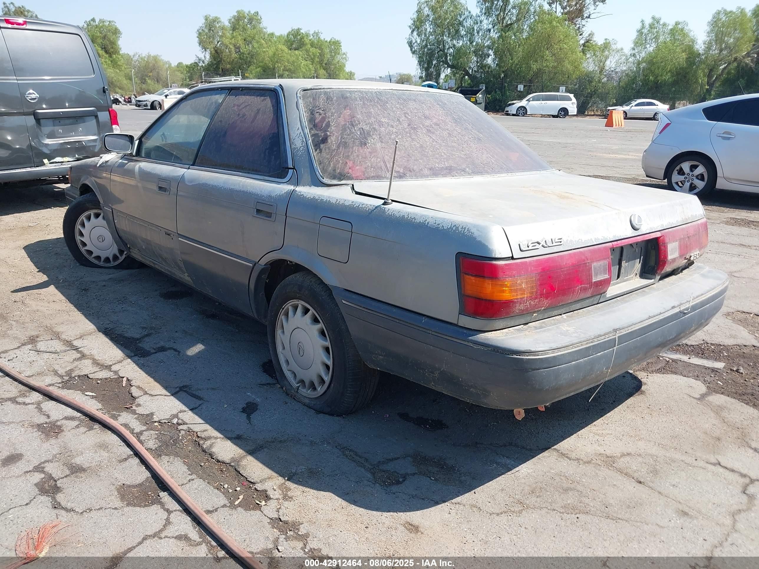 1990 Lexus Es 250/250 Se-r Beige vin: JT8VV22T1L0104753