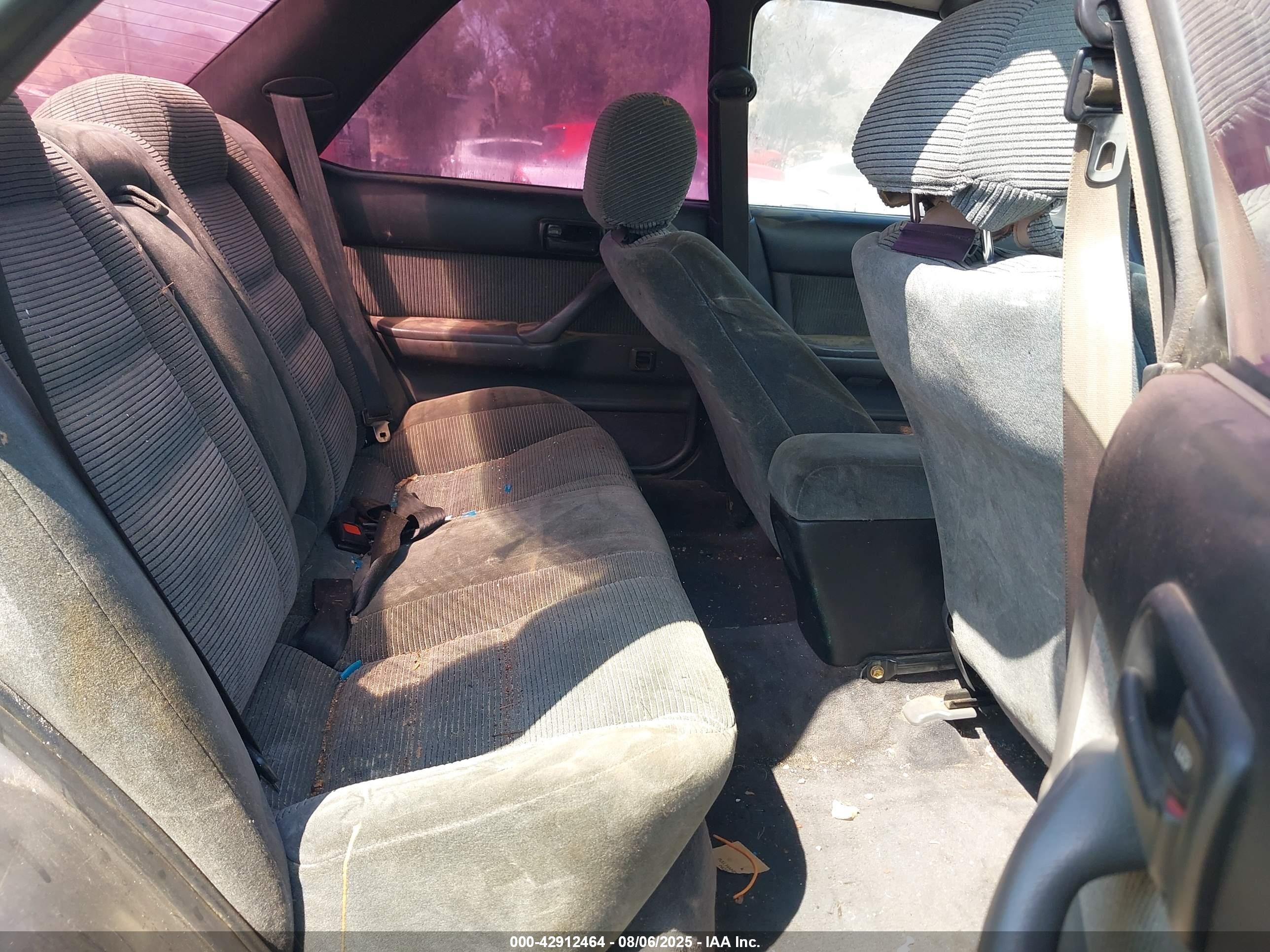 1990 Lexus Es 250/250 Se-r Beige vin: JT8VV22T1L0104753