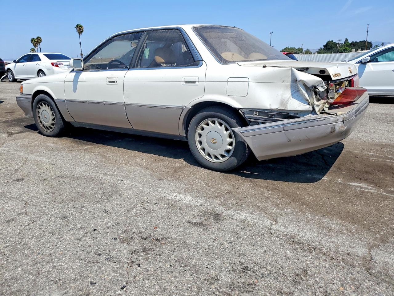 1990 Lexus Es 250 Base White vin: JT8VV22T7L0115353