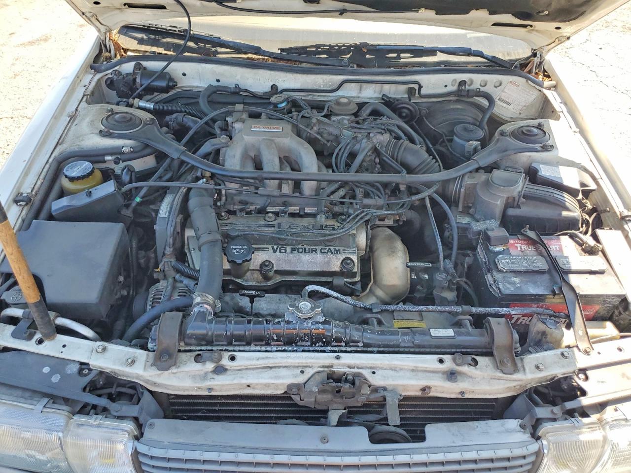 1990 Lexus Es 250 Base White vin: JT8VV22T7L0115353