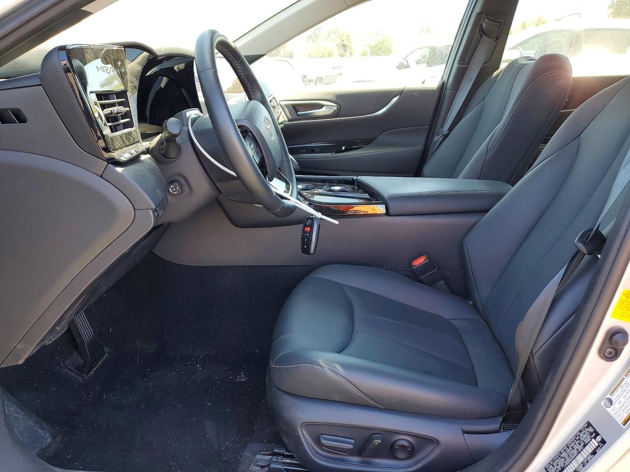 2024 Toyota Mirai Xle Silver vin: JTDAAAAAXRA011870