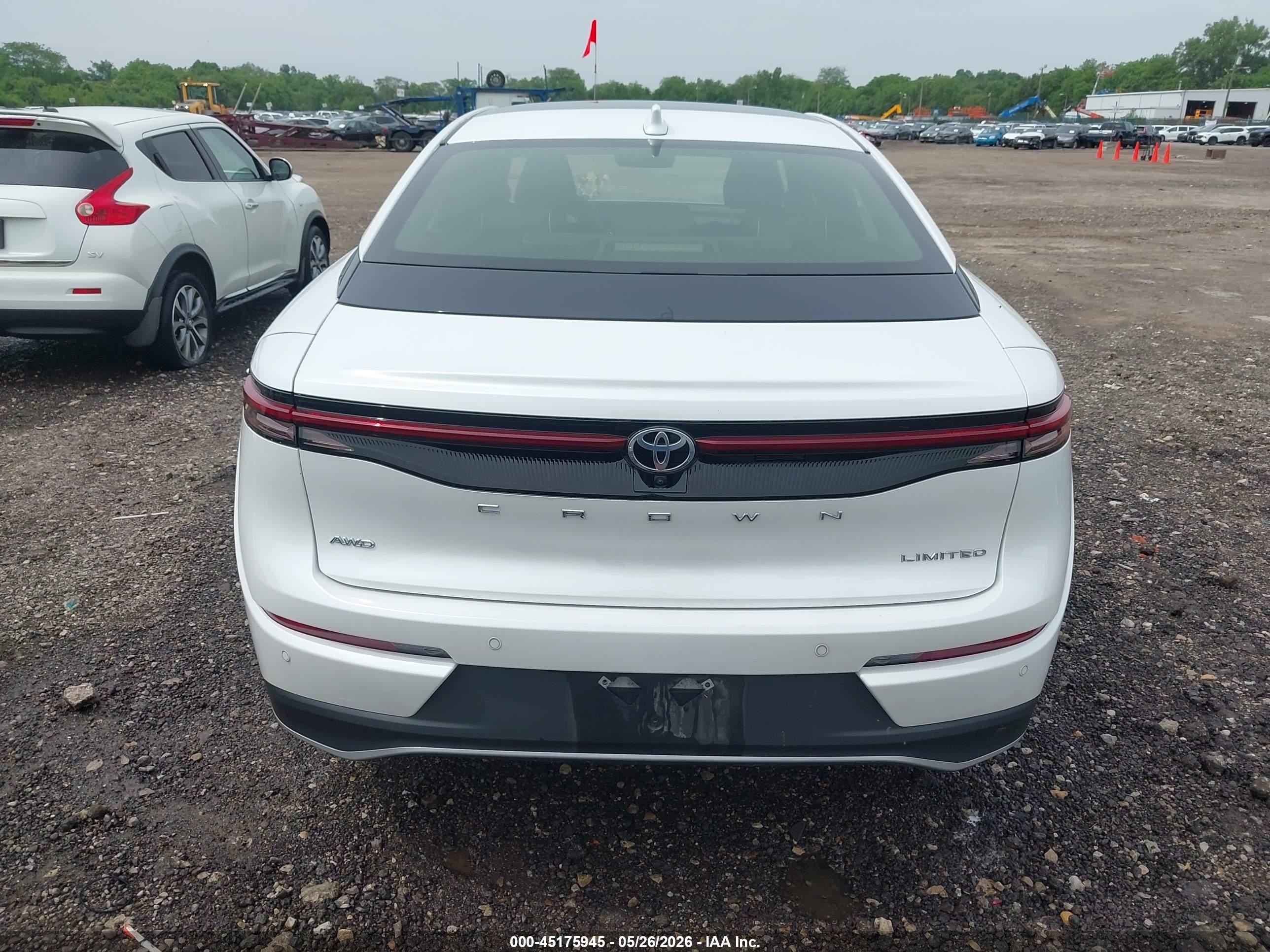 2023 Toyota Crown Limited White vin: JTDAAAAF4P3013725
